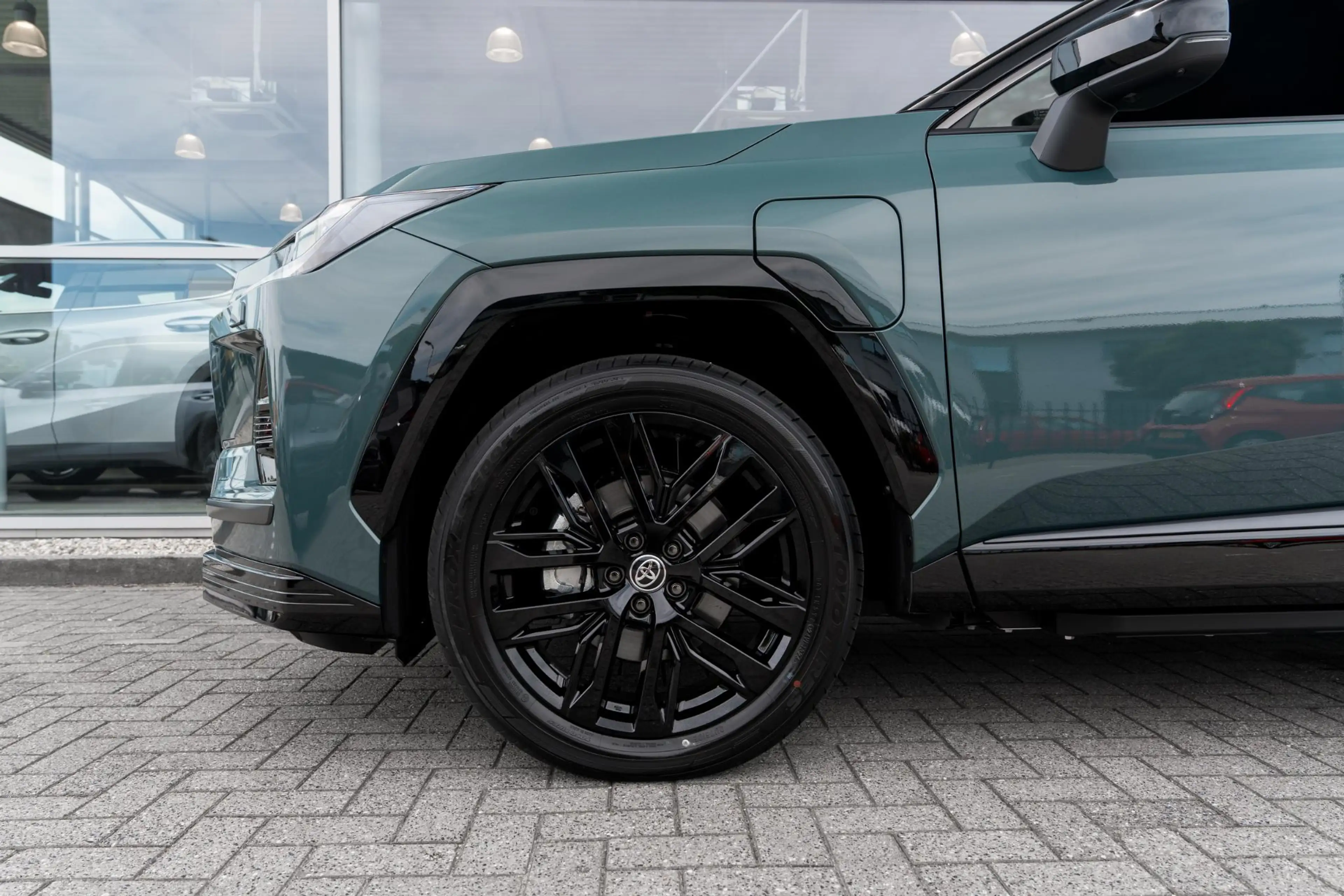 Toyota RAV 4 2.5 Plug-in Hybrid AWD 300 First Edition — photo 11