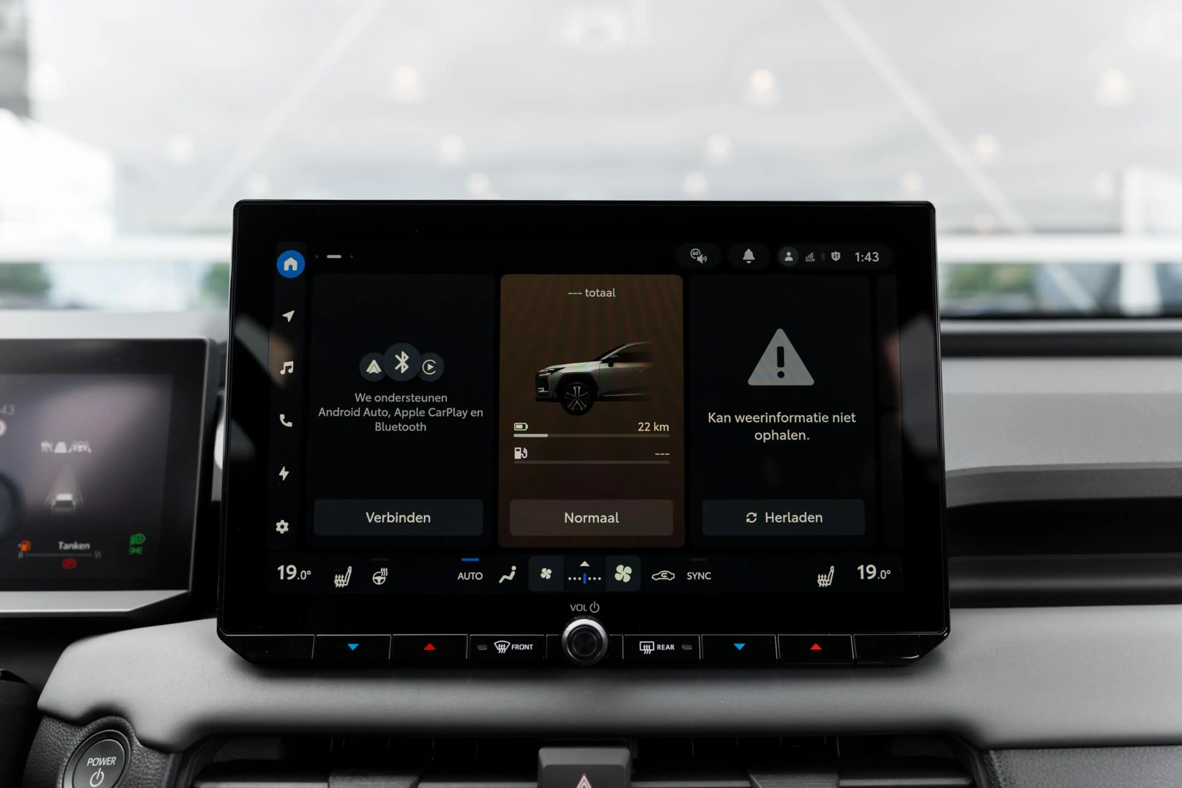 Toyota RAV 4 2.5 Plug-in Hybrid AWD 300 First Edition — photo 25