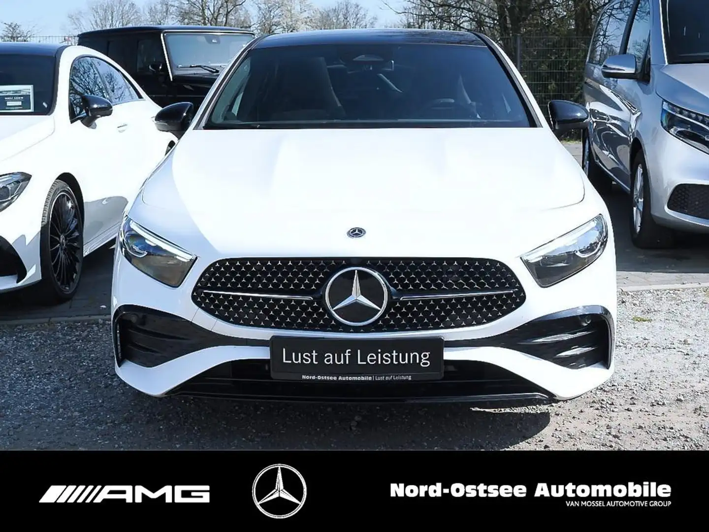 Mercedes-Benz A 180 AMG KAMERA PANO SITZHZG KEYLESS NIGHT Blanco - 2