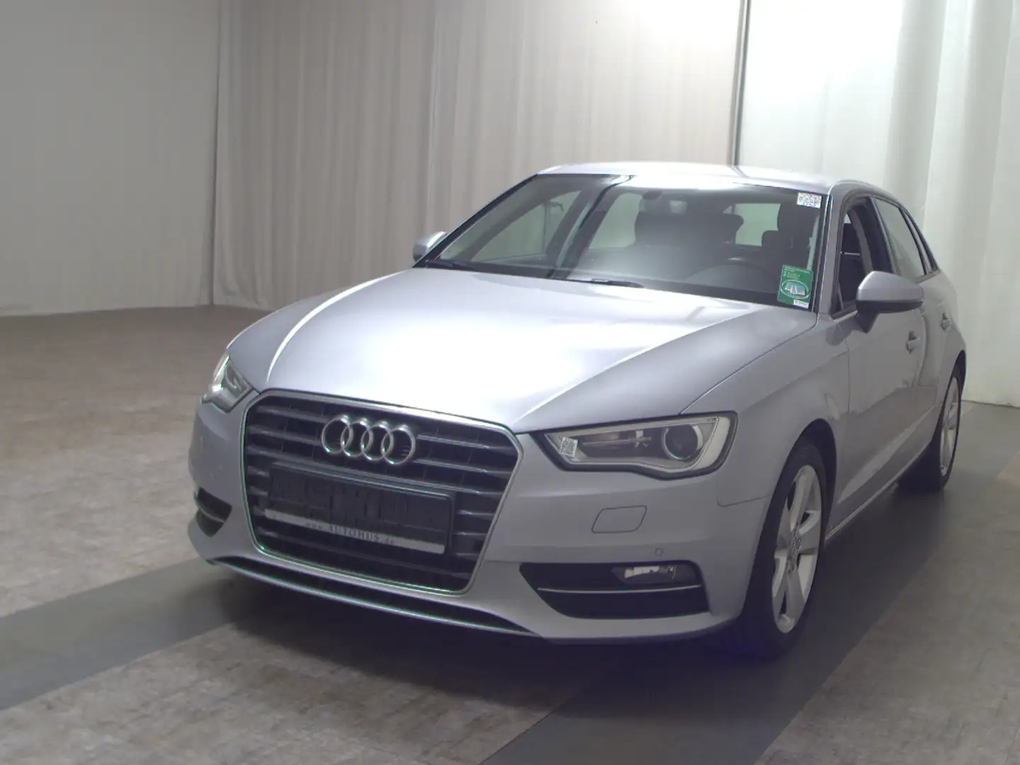 Audi A3 SB 1.6 TDI Ambition Navi Xenon+ Tempomat Shz Argent - 2