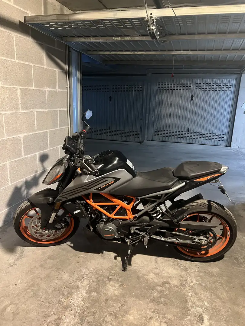 KTM 125 Duke - 1