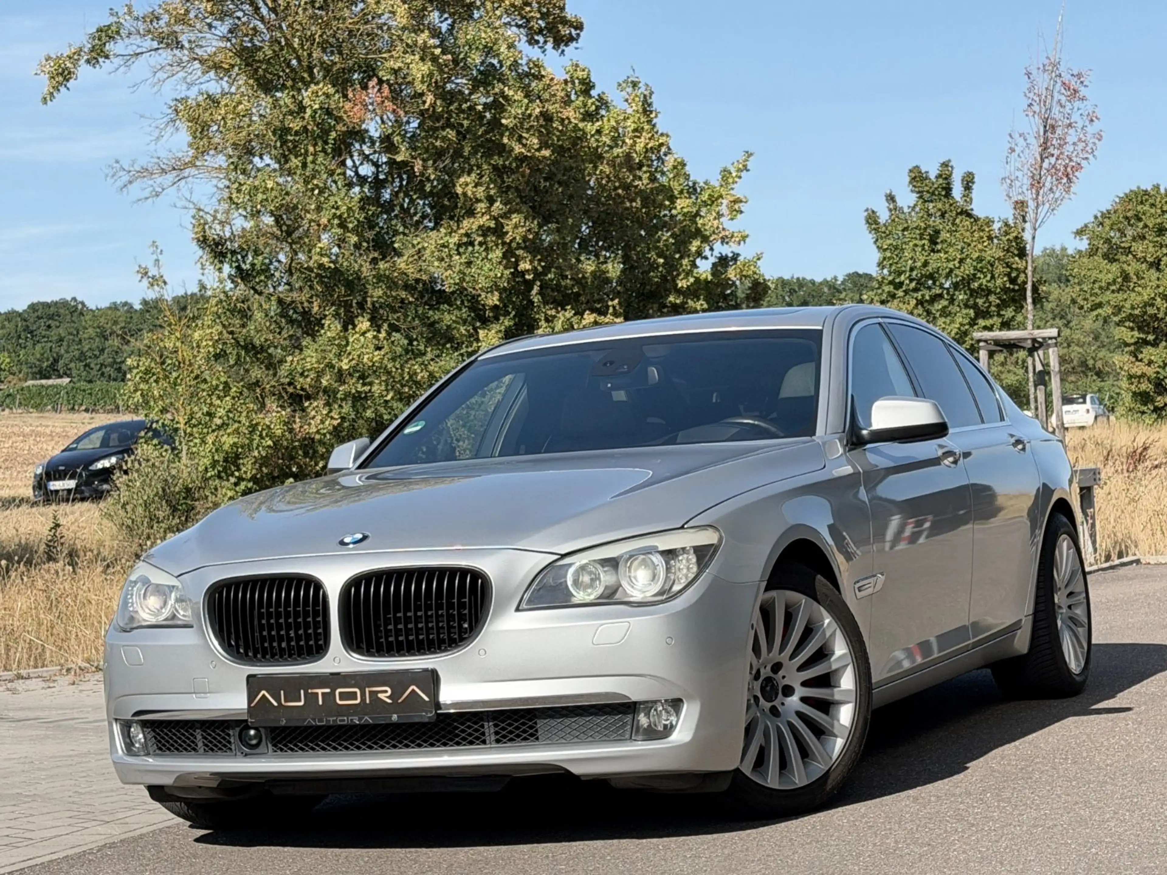 BMW 750 i Individual|R.KAM|NAPPA|ALCANTARA|SOFT-CLOSE