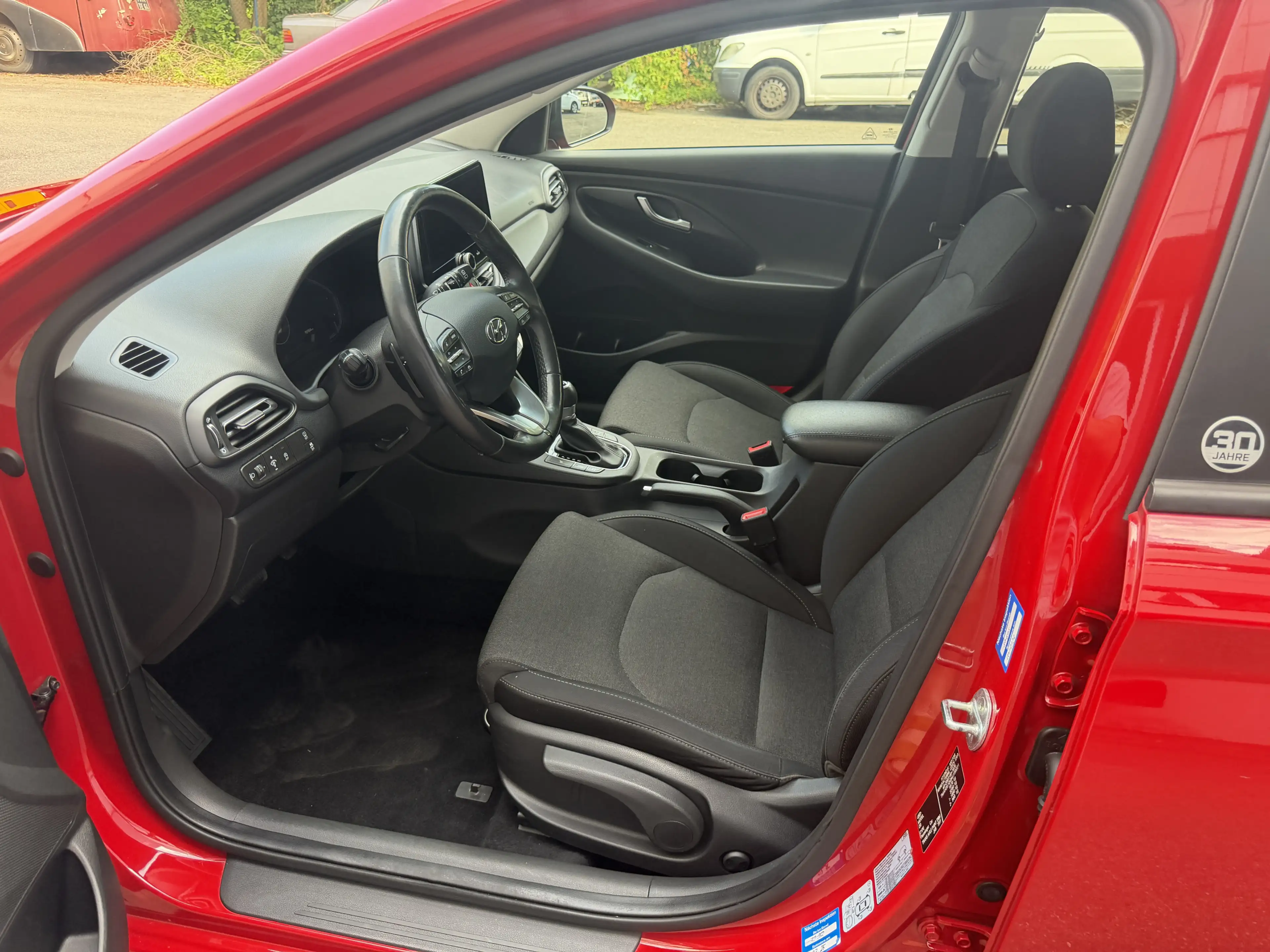 Hyundai i30 Edition 30 LED Navi Rü-Kamera Sitzheizung — photo 15
