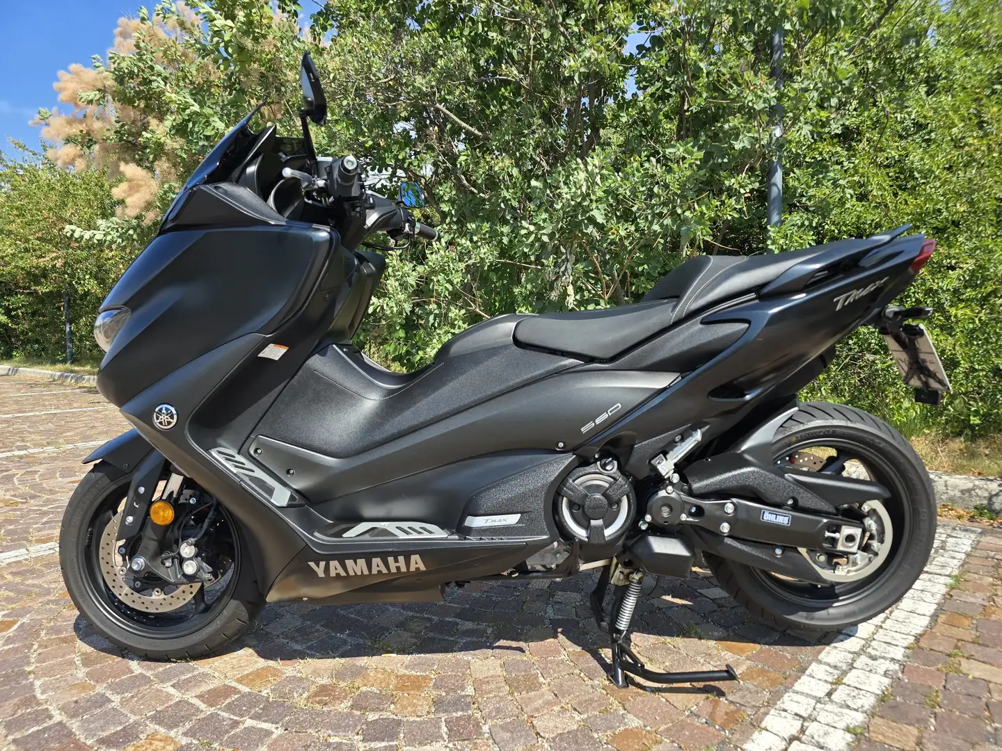 Yamaha TMAX 560 Nero - 1