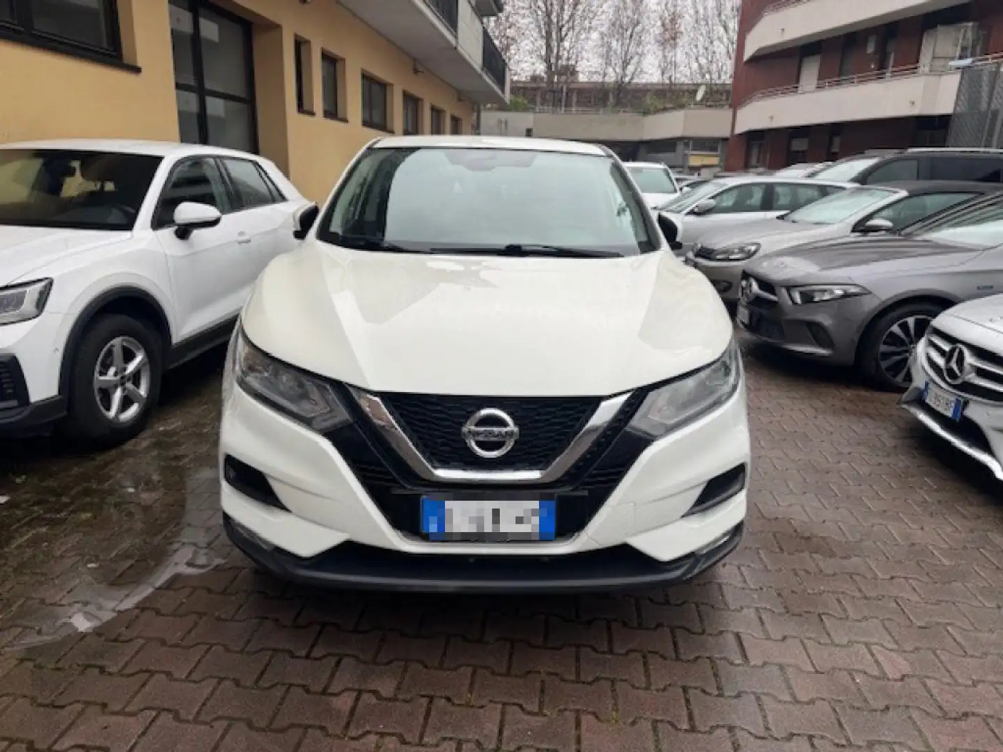 Nissan Qashqai 1.6 dCi 2WD XTronic Tekna Bianco - 2