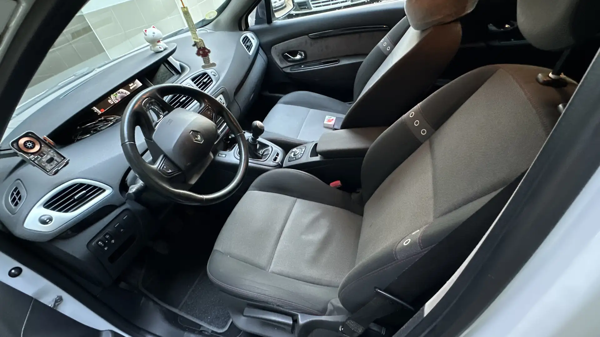 Renault Scenic 1.5 dCi Avantage - 2