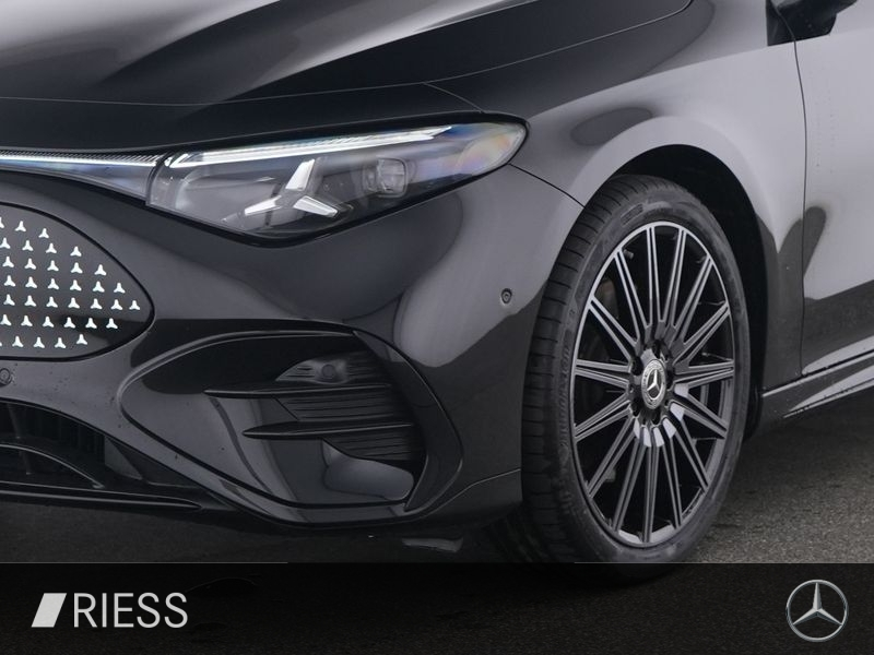 Mercedes-Benz CLA 250 + AMG Sport Night Distr Pano W-Paket 19" — photo 4