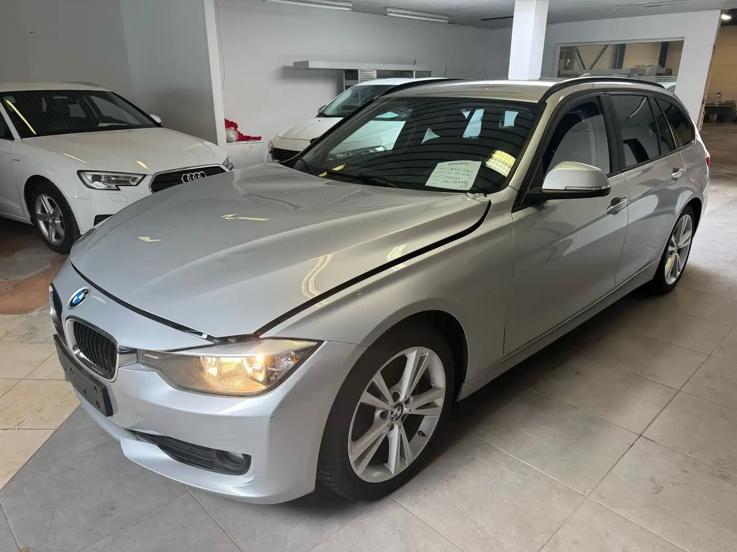 BMW 316 Touring d Argent - 1