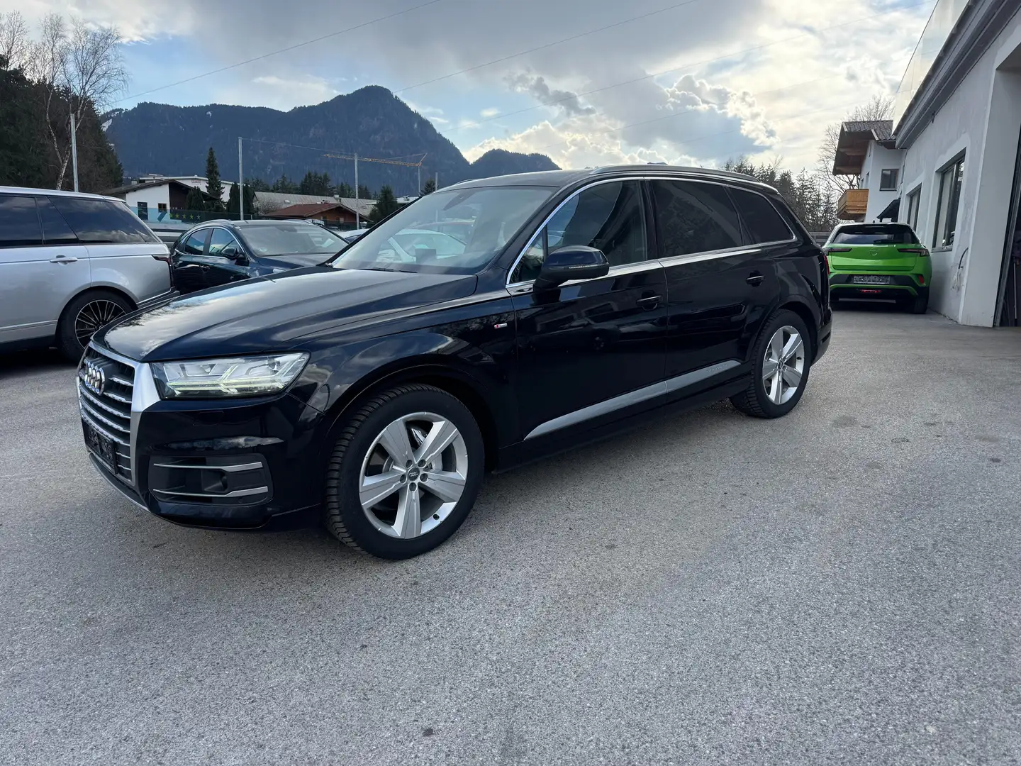 Audi Q7 3.0 TDI ultra quattro Schwarz - 1
