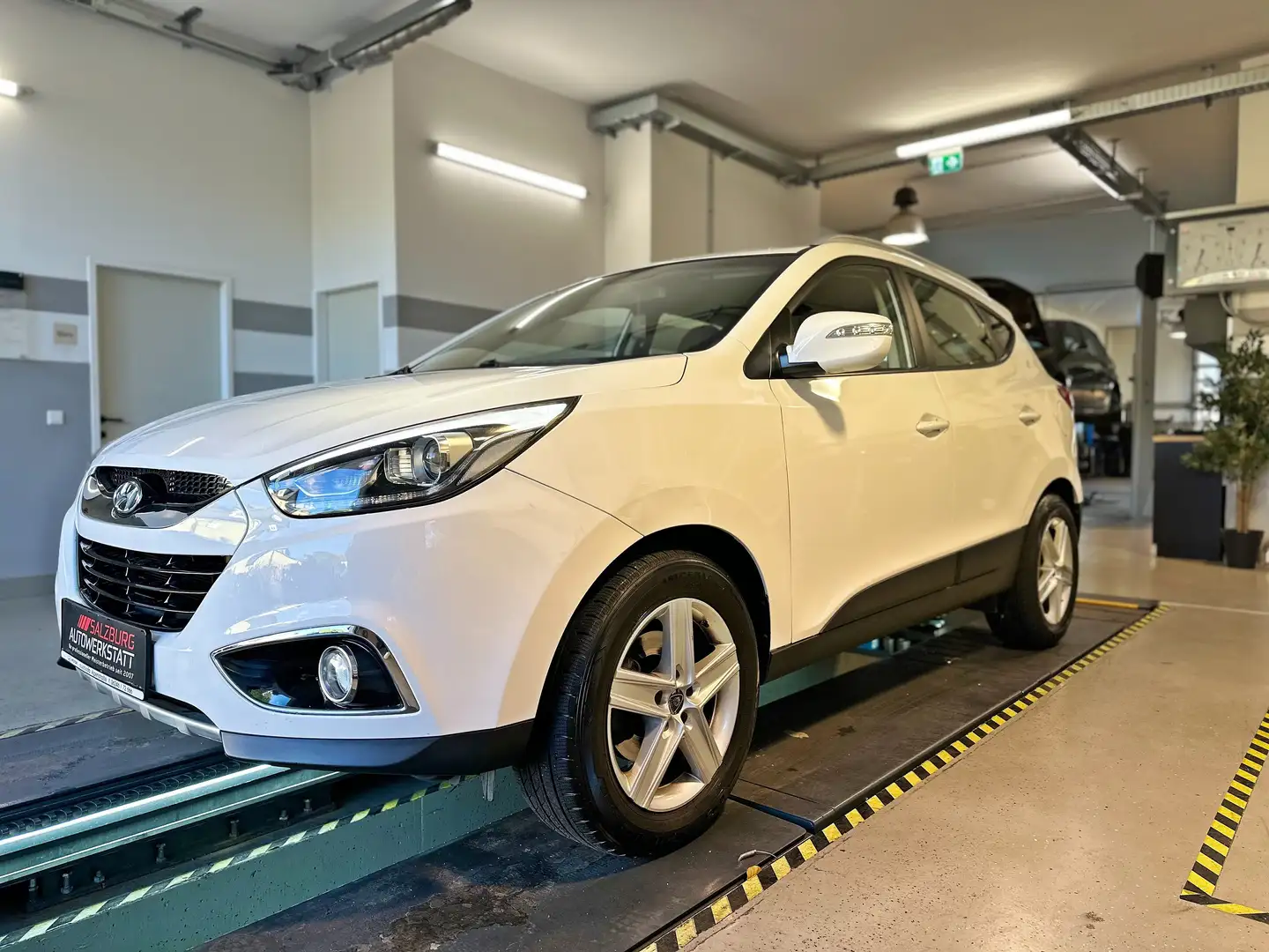 Hyundai iX35 1,7 CRDi GO Premium SUV | 8-fach ber. | 1.Besitz Blanco - 2