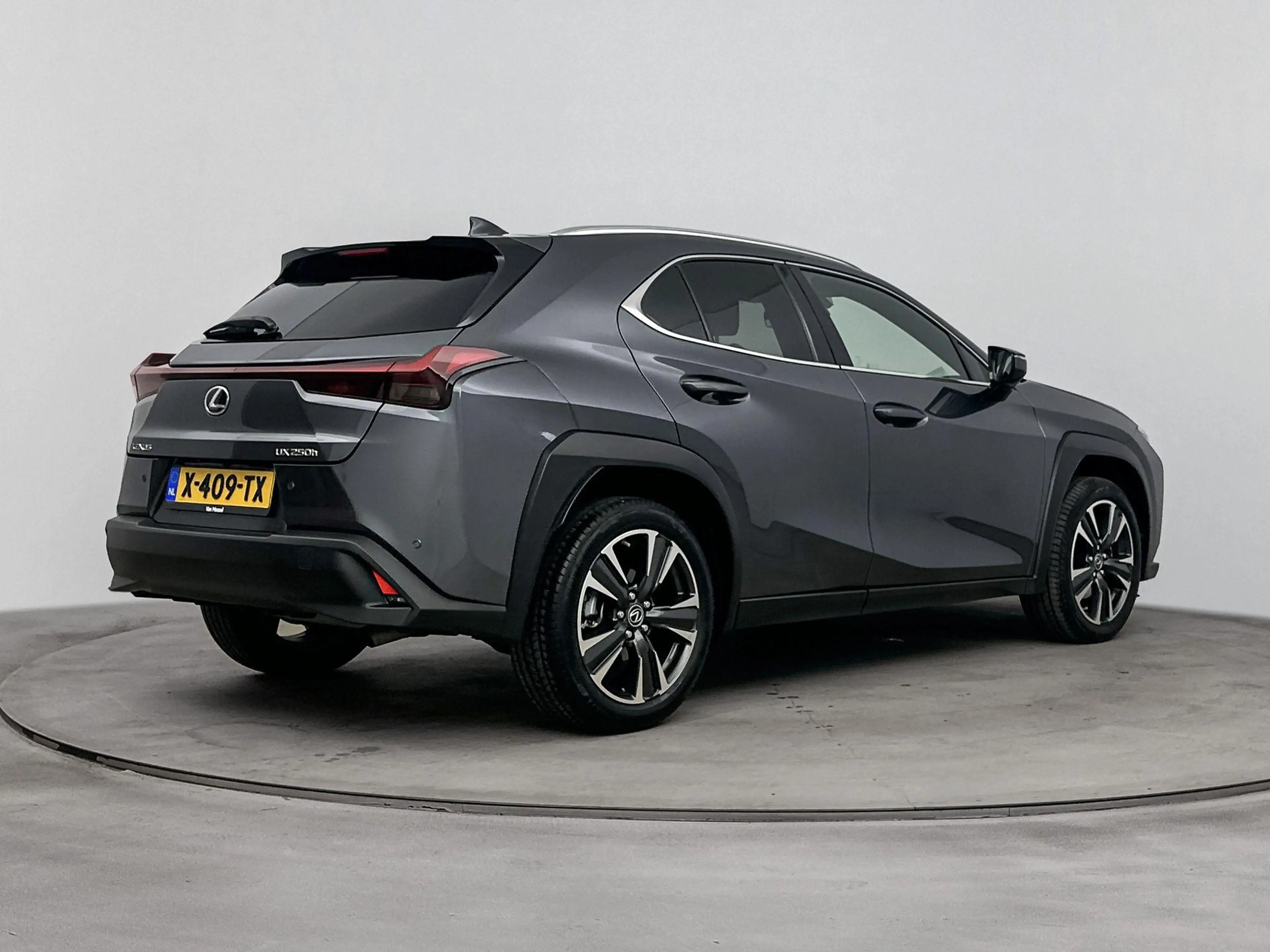 Lexus UX 250h Business Line 184PK | Automaat | Navigatie | Achte — photo 4
