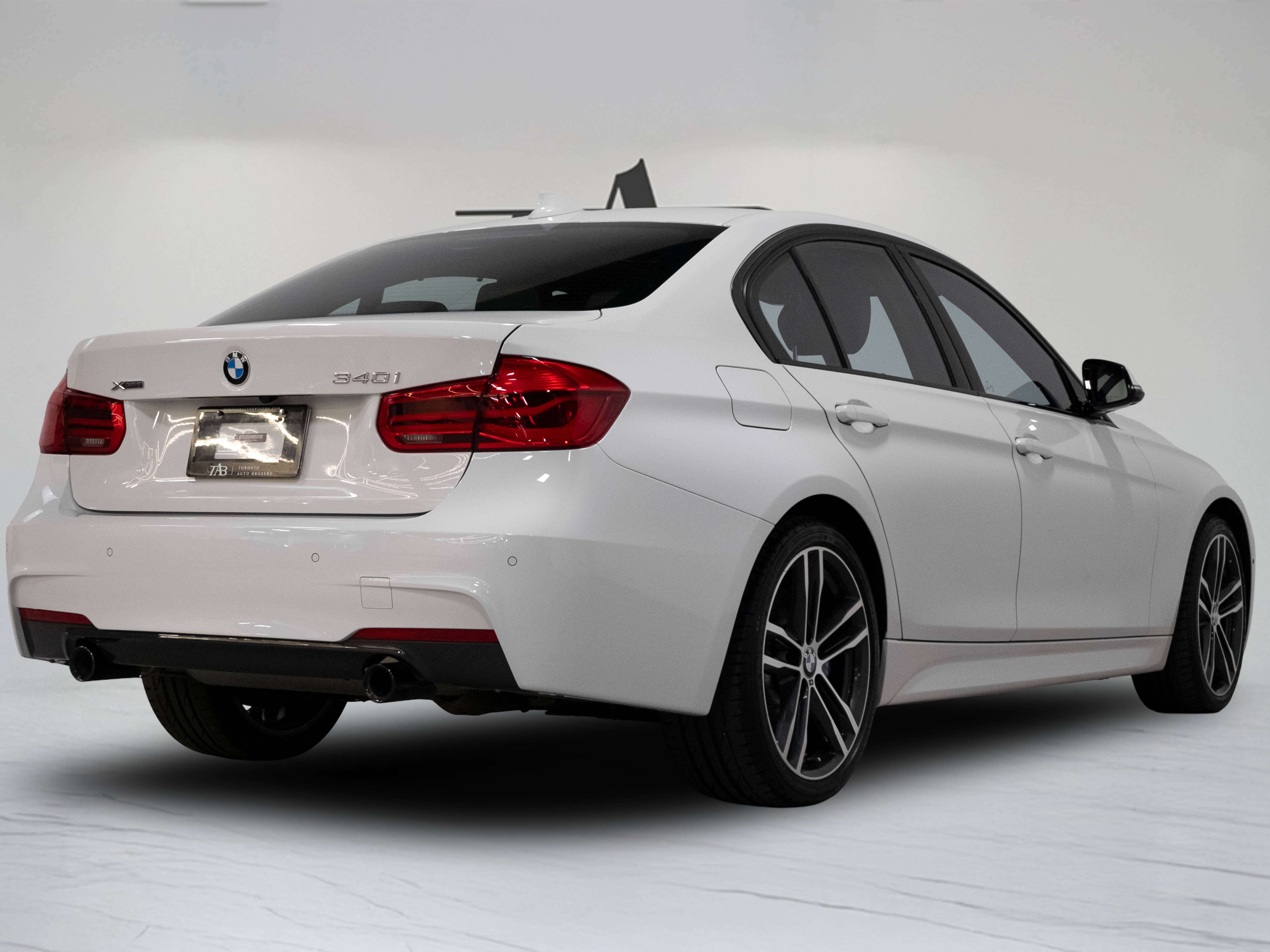 2018 BMW 3 Series Sedan