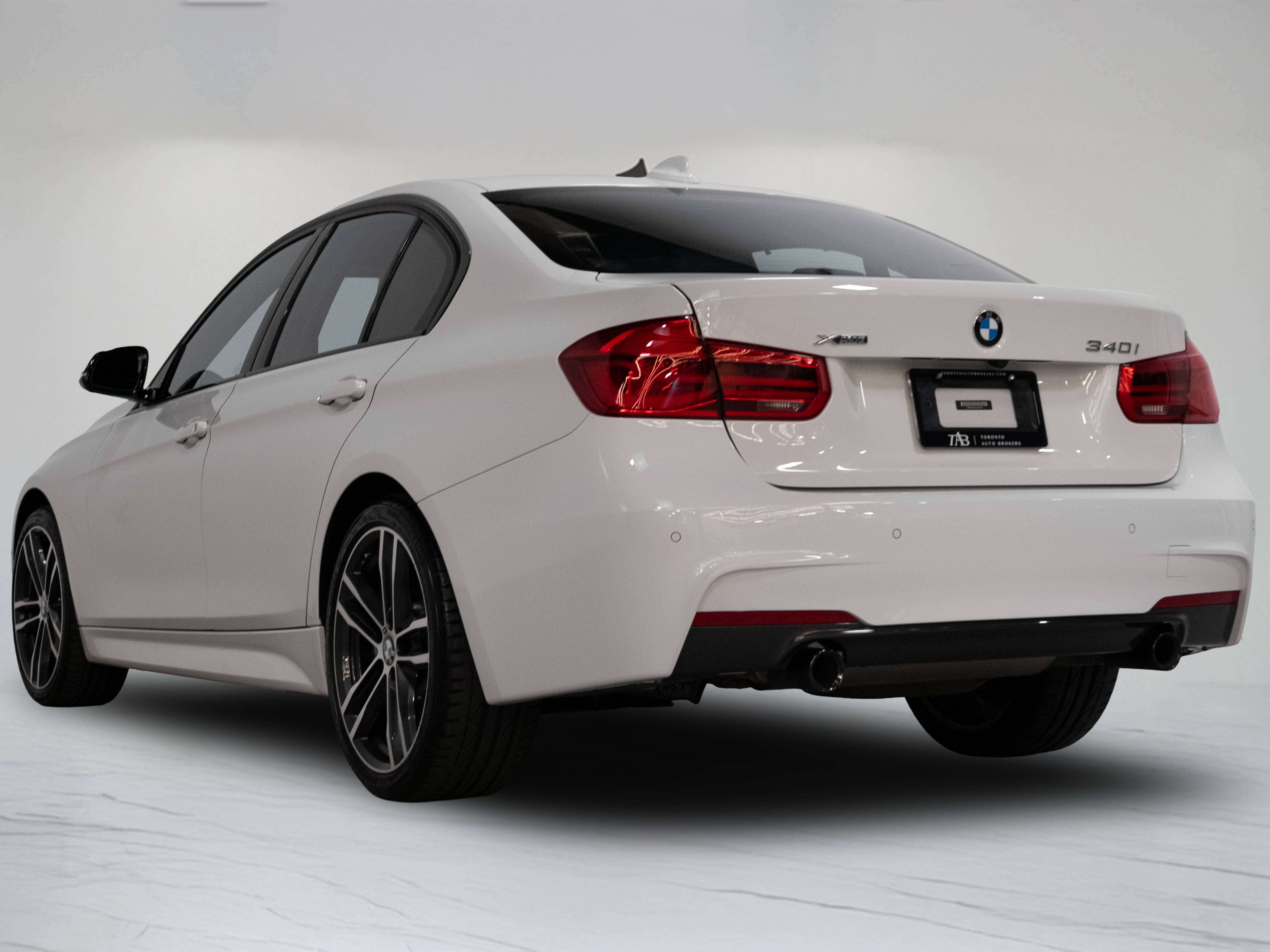 2018 BMW 3 Series Sedan
