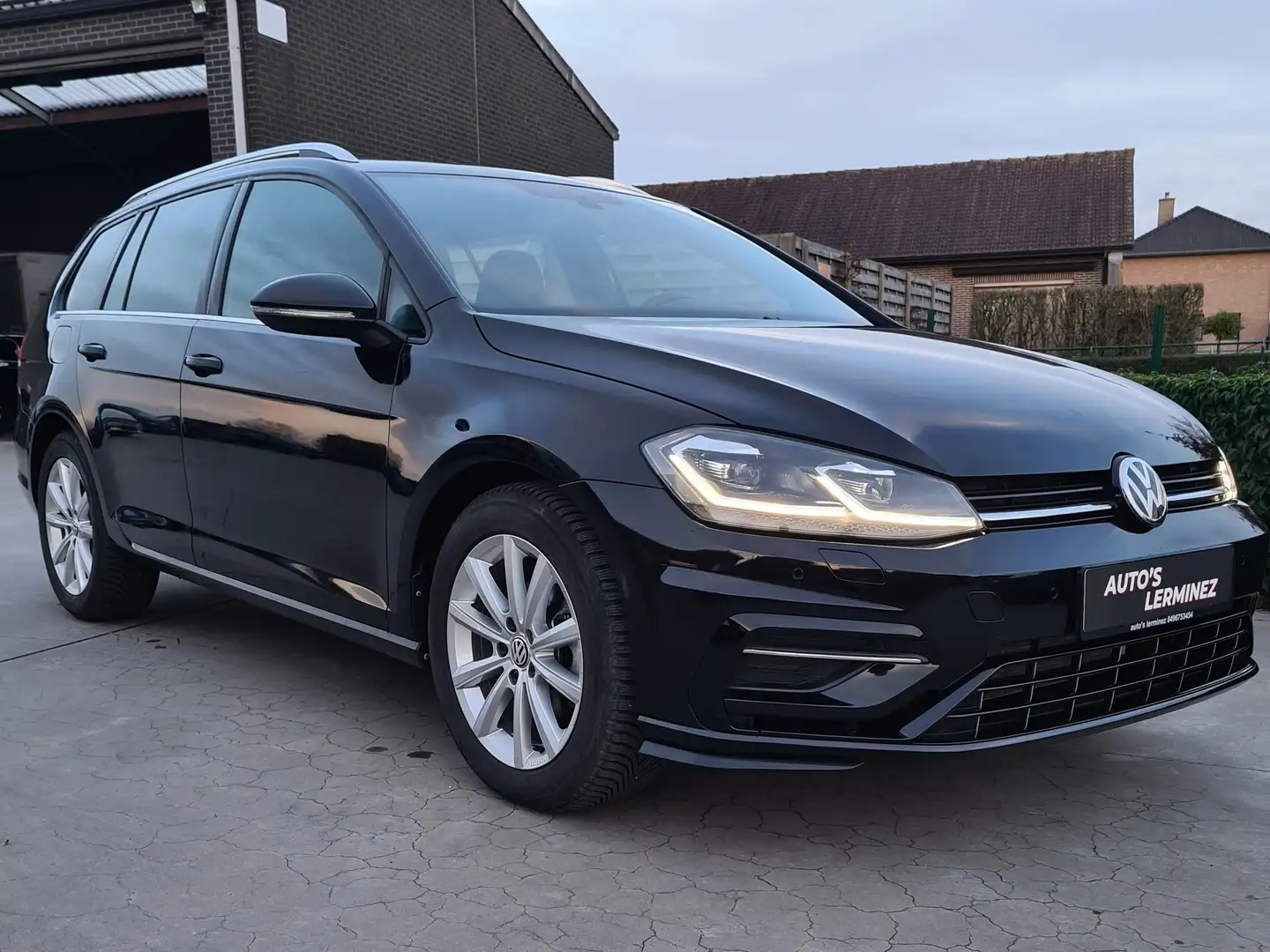 Volkswagen Golf Variant Golf Variant 1.5 TSI ACT OPF DSG Highline Zwart - 2