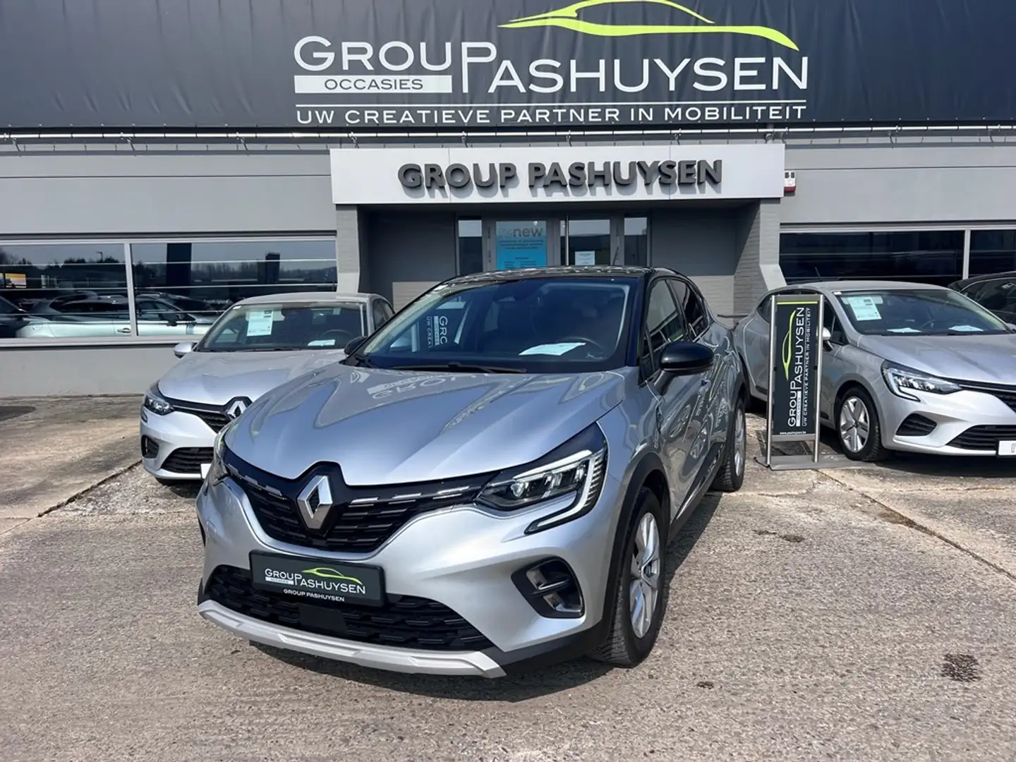 Renault Captur ''Evolution'' 5D. Silver - 1