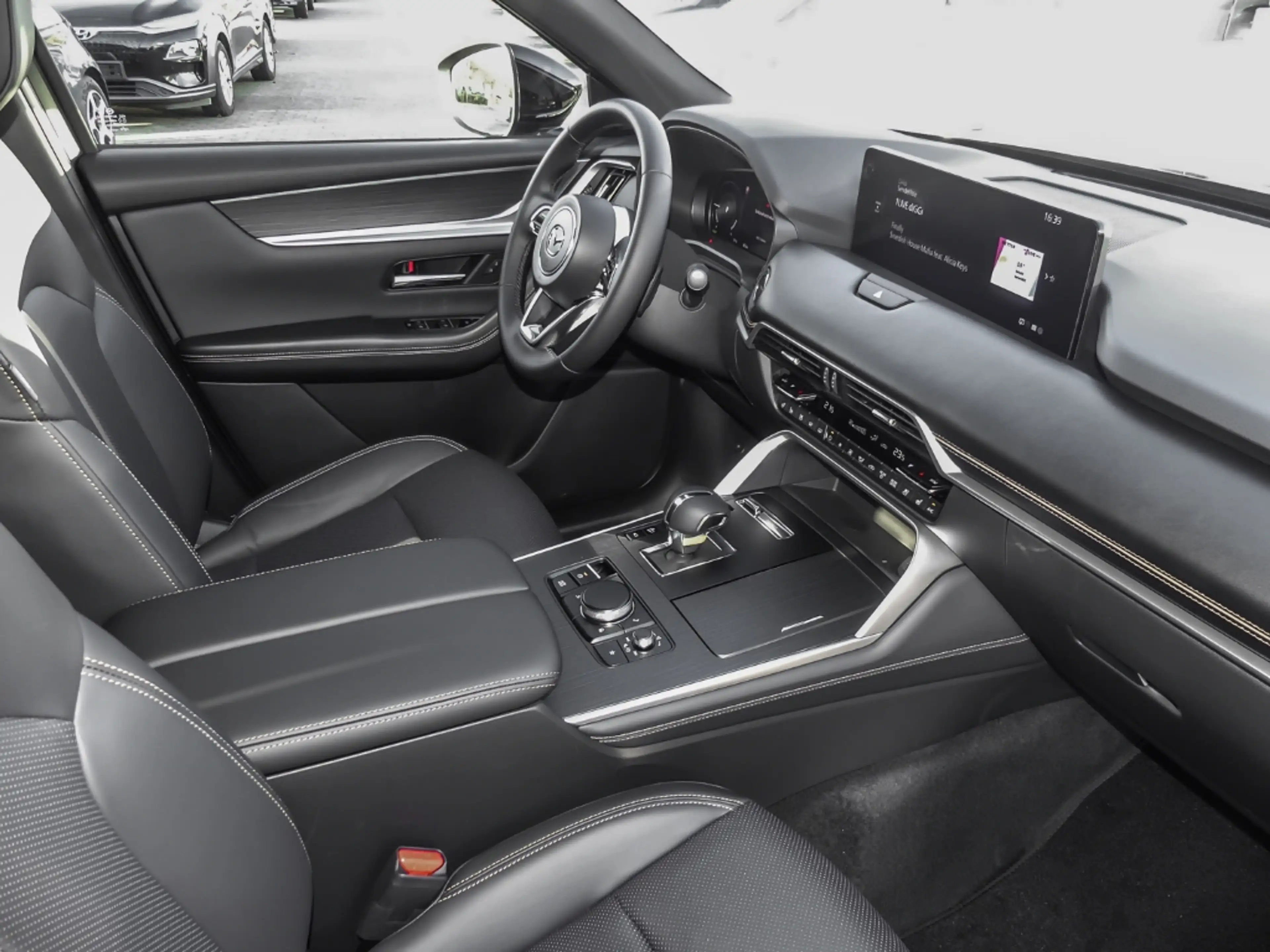 Mazda CX-80 7-Sitzer 2.5L e-SKYACTIV PHEV 327PS AWD Homura Plu — photo 5