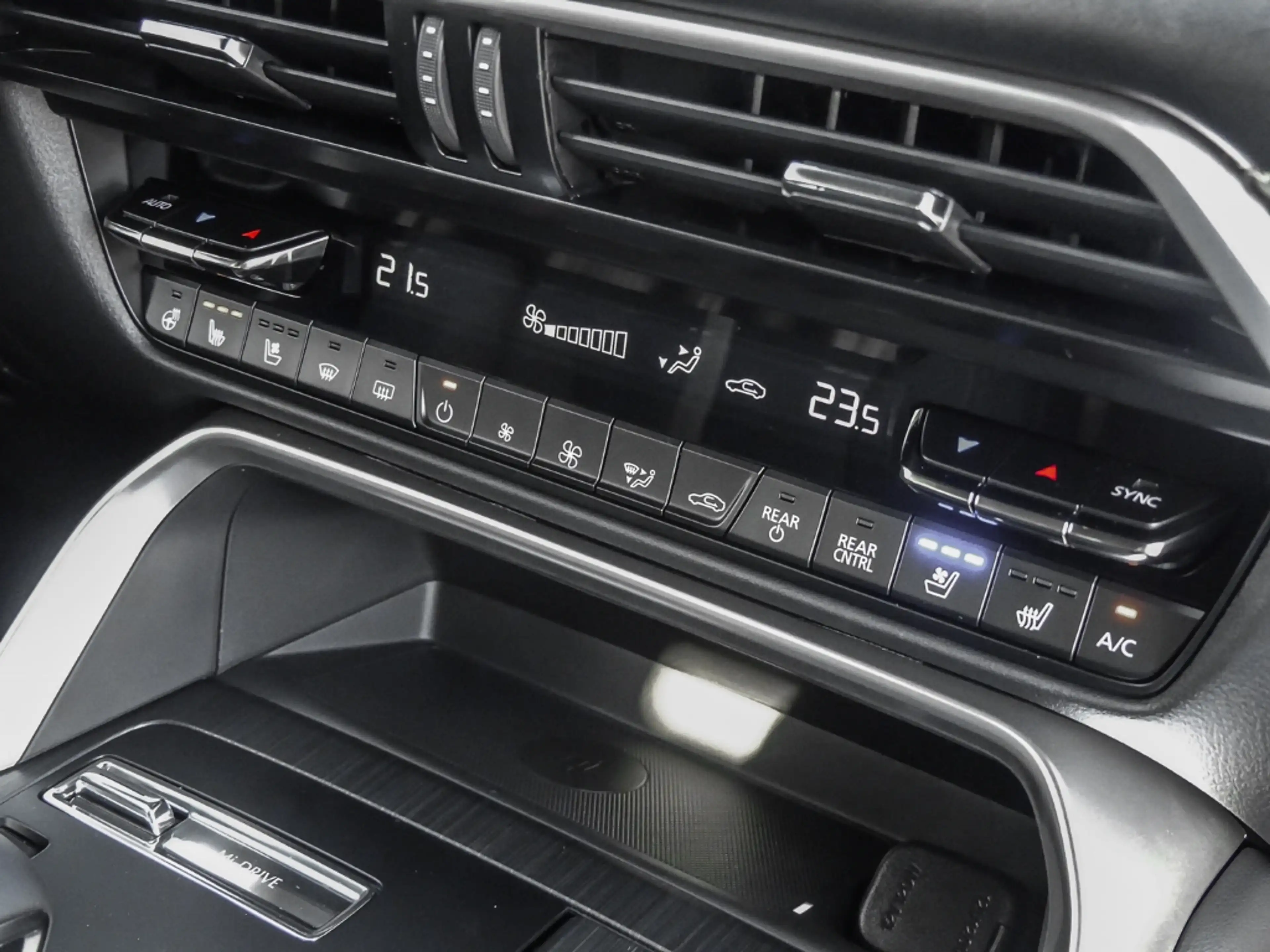 Mazda CX-80 7-Sitzer 2.5L e-SKYACTIV PHEV 327PS AWD Homura Plu — photo 10