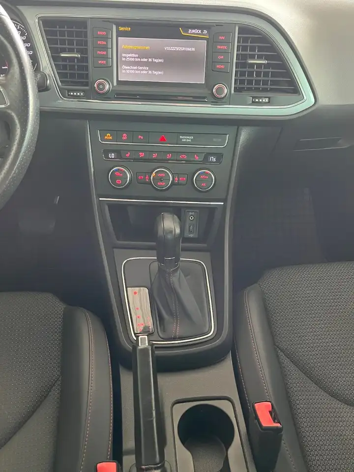 SEAT Leon — photo 7 sur 15