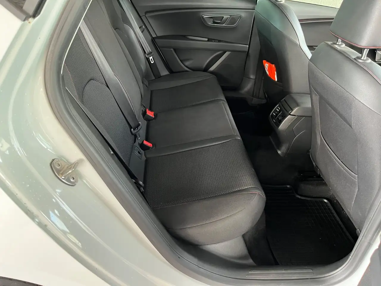 SEAT Leon — photo 11 sur 15