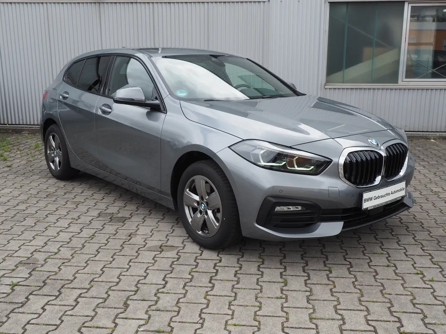 BMW 118 i Advantage*HarmanKardon*adaptivLED*KIZU*Lenkhzg* Grau - 1