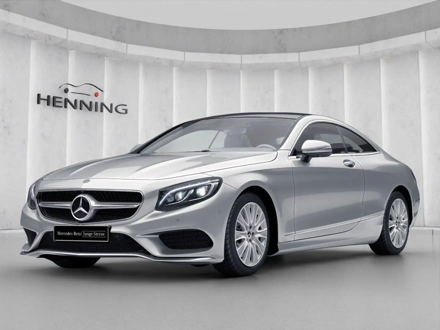 Mercedes-Benz S 560 4MATIC Coupé Burmester 360° Distronic Stříbrná - 1