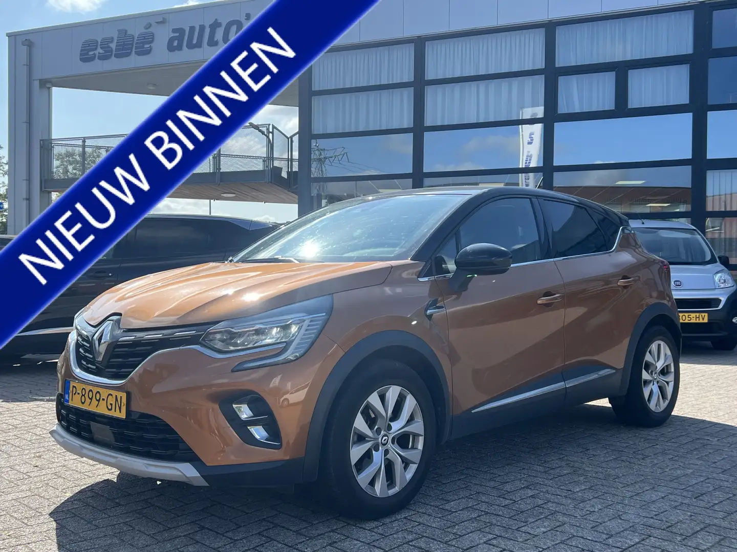 Renault Captur 1.6 E-Tech Hybrid 145 Automaat Intens Navigatie Ca Oranje - 1