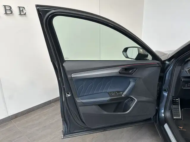 Cupra Formentor view 8