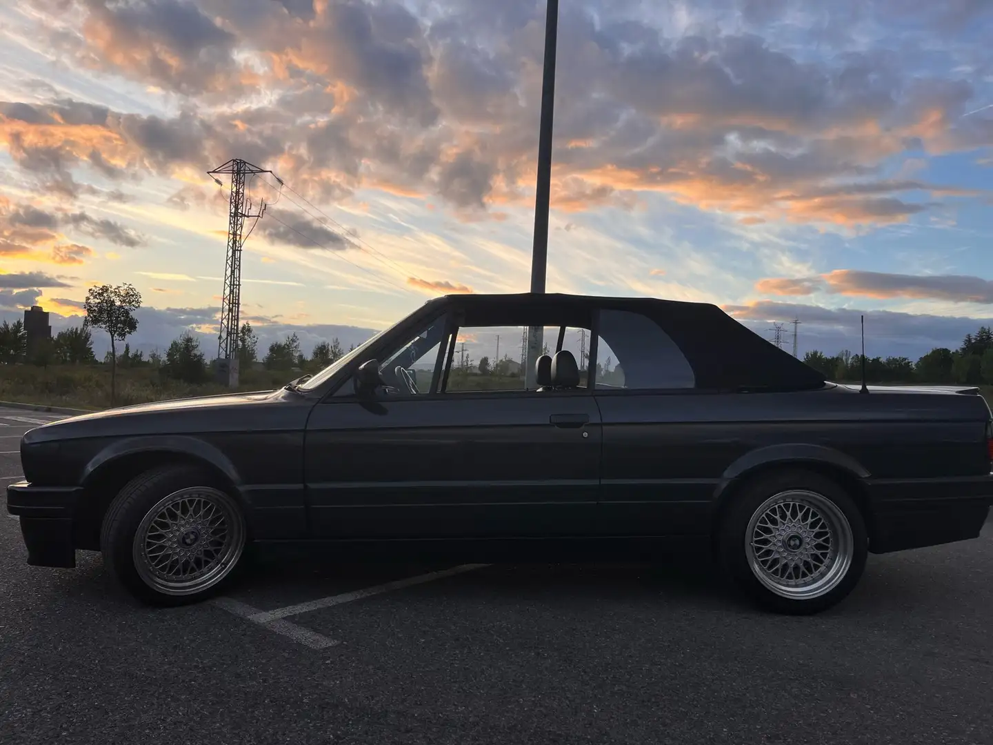 BMW 118 cabrio con paquete M Gris - 2