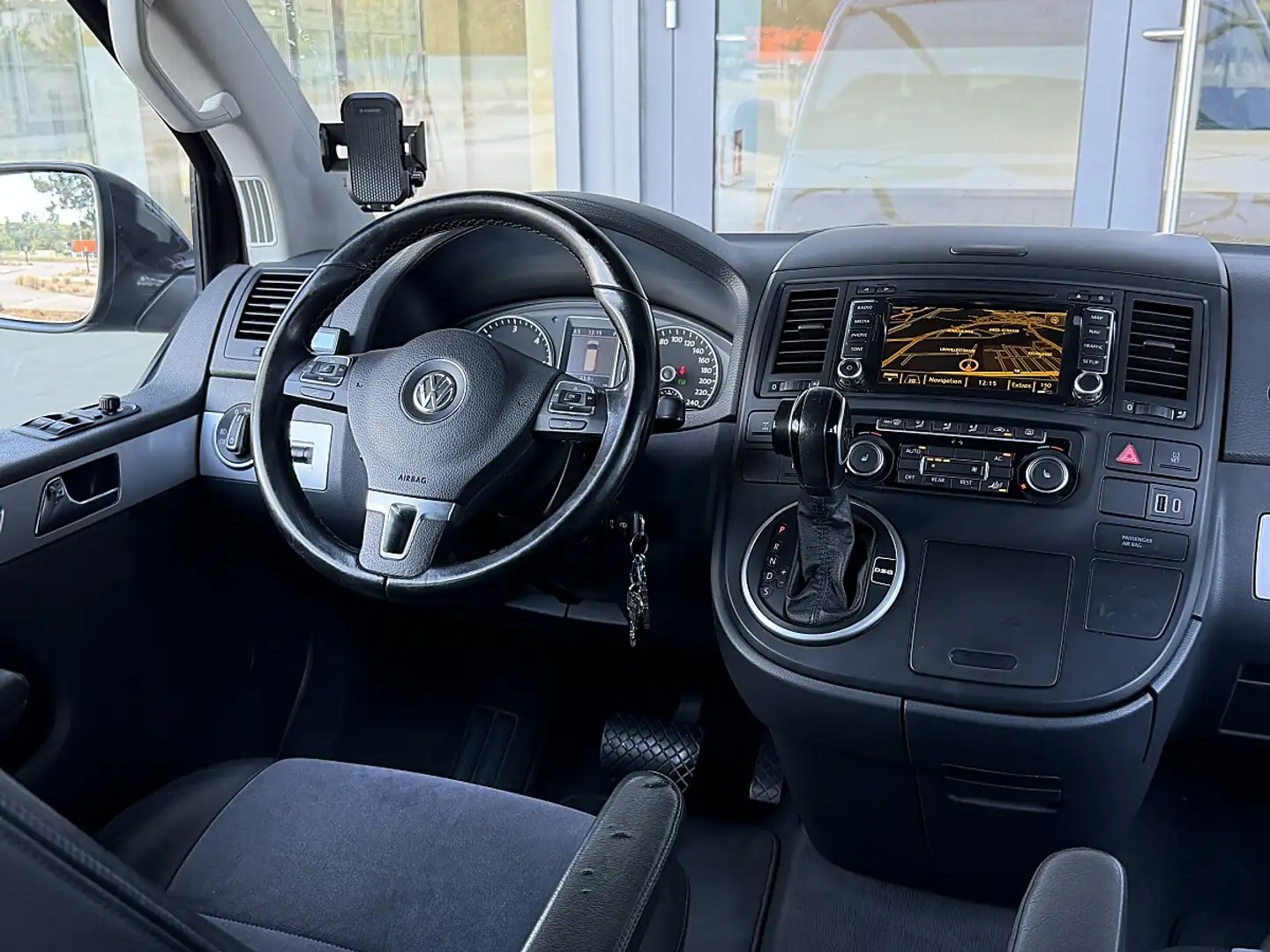 Volkswagen Sonstige Multivan Highline 2,0 BiTDI 4motion D-PF DSG Braun - 2