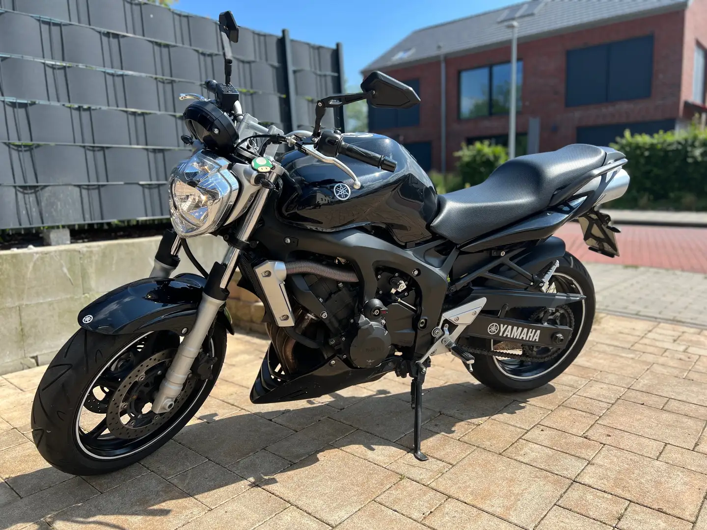 Yamaha FZ 6 Naked Schwarz - 1