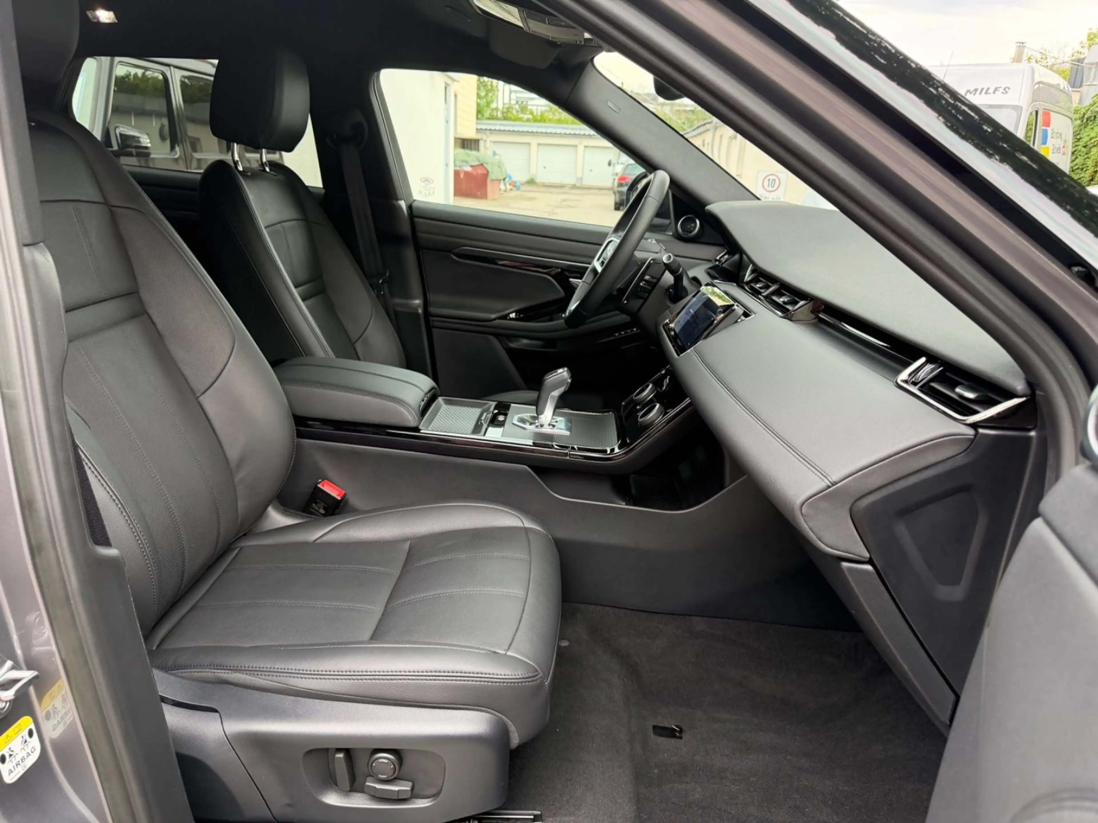 Land Rover Range Rover Evoque P200 R-DYNAMIC SE AWD Aut — photo 13