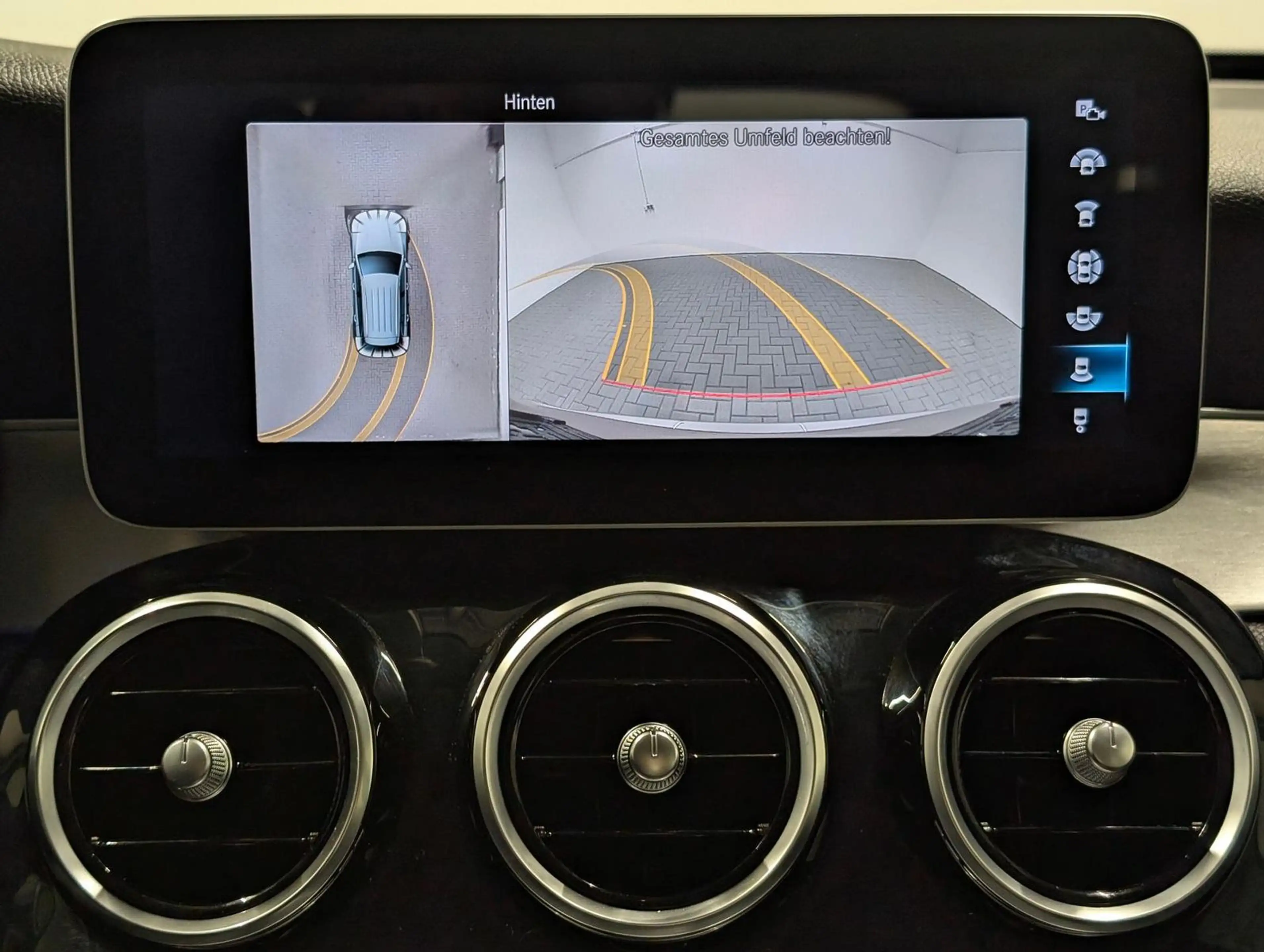Mercedes-Benz GLC 300 d 4M LED/SHZ/Navi/360°/AHK/el.Heck/18-LM — photo 15