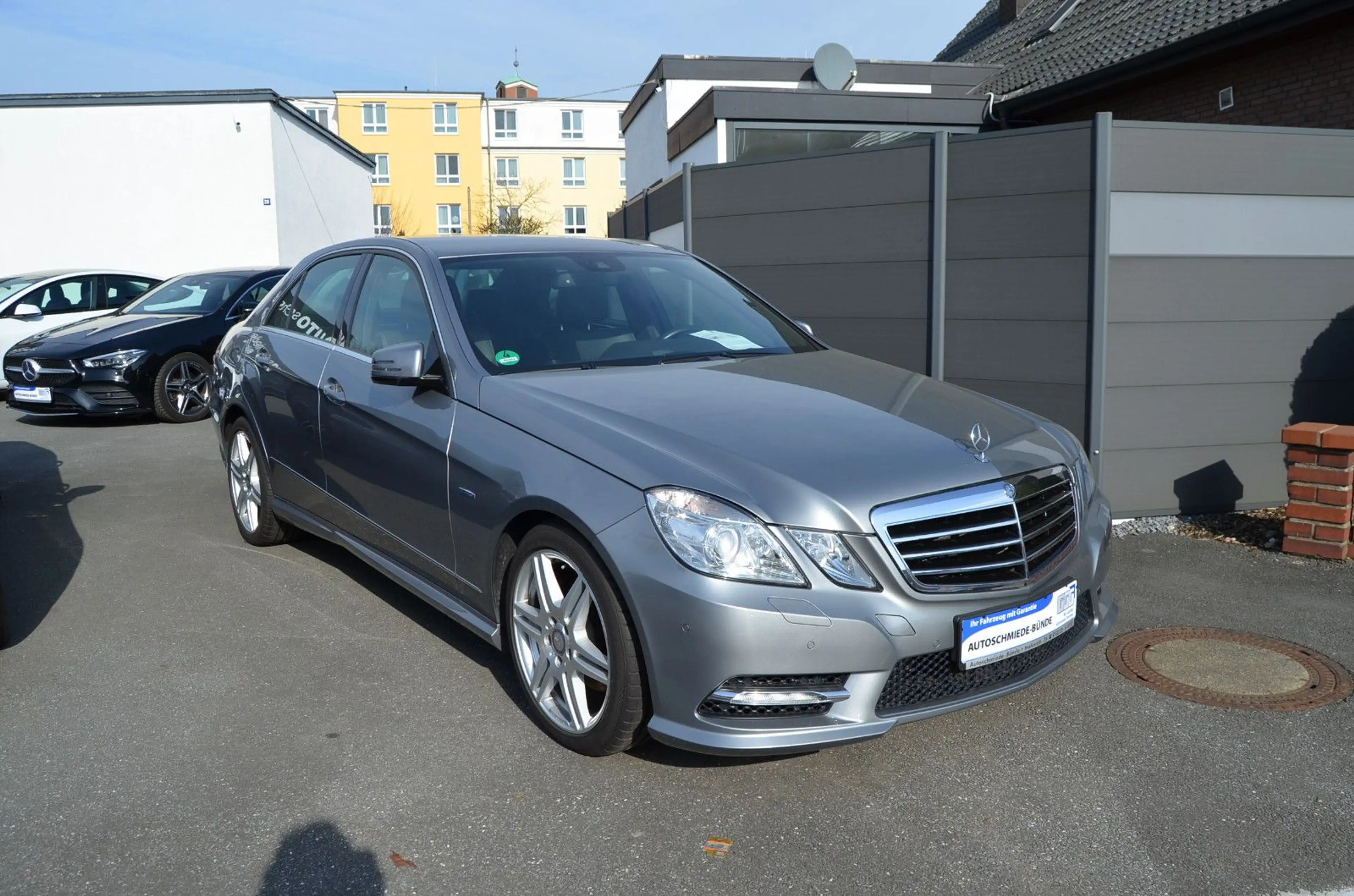 Mercedes-Benz E 200 CGI AMG Sport-Paket  AMG-Line — photo 9