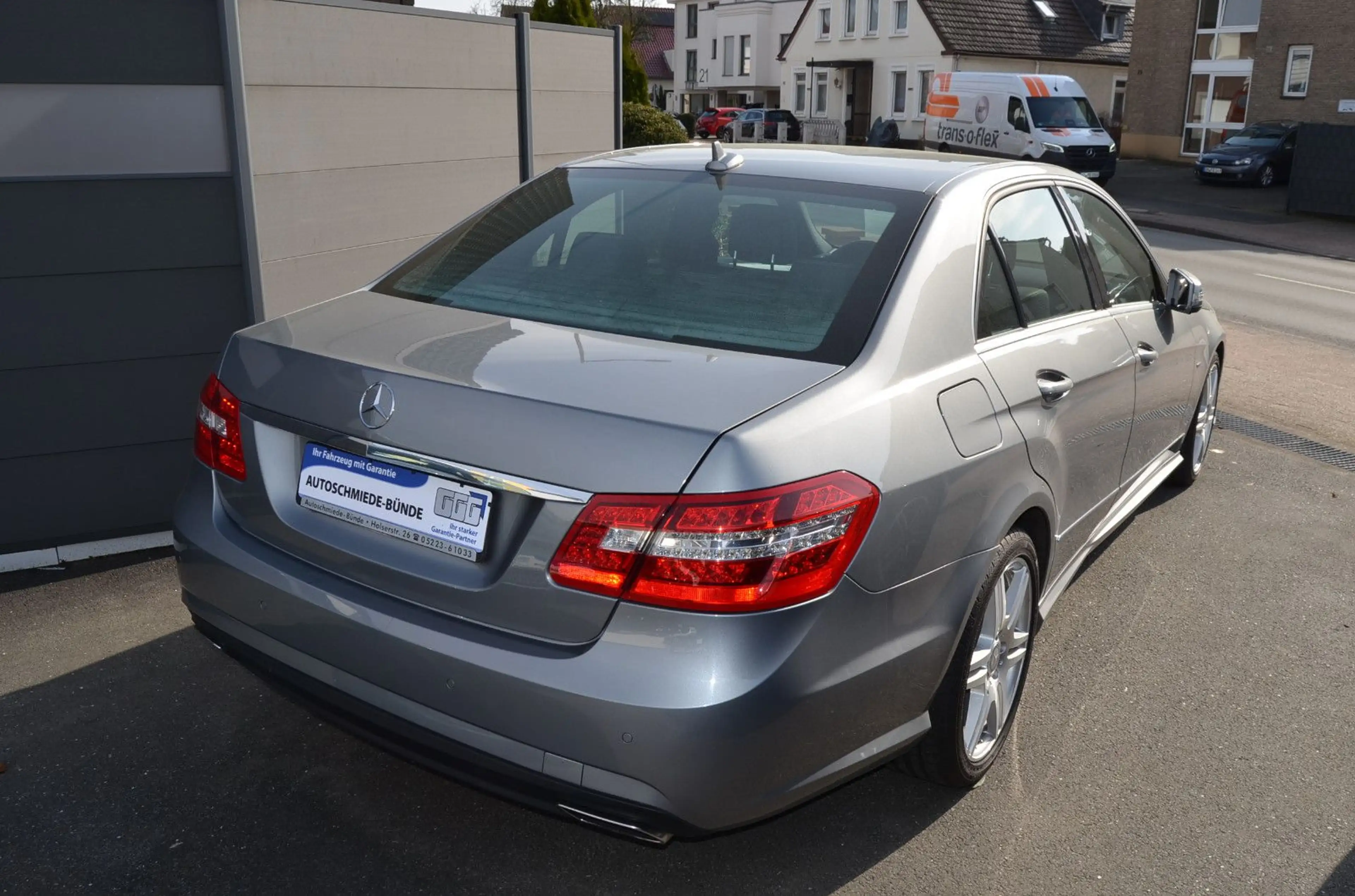 Mercedes-Benz E 200 CGI AMG Sport-Paket  AMG-Line — photo 15