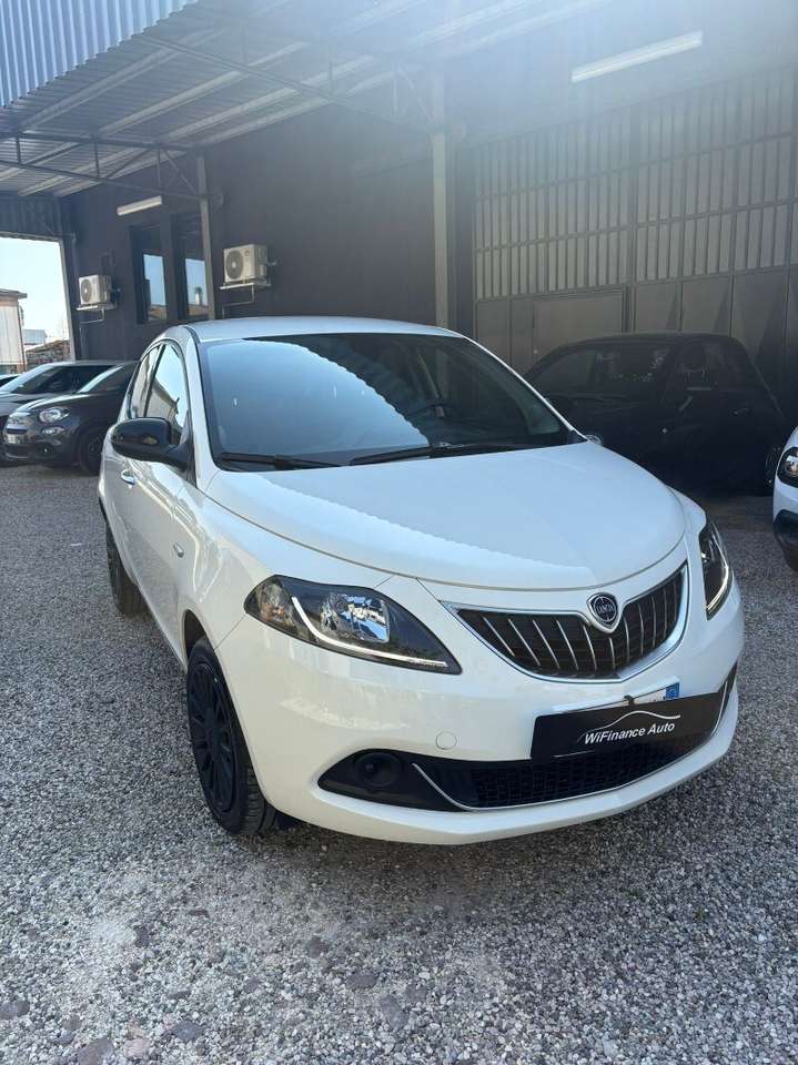 Lancia Ypsilon Ypsilon 1.0 FireFly 5 porte S&S Hybrid Silver Plus