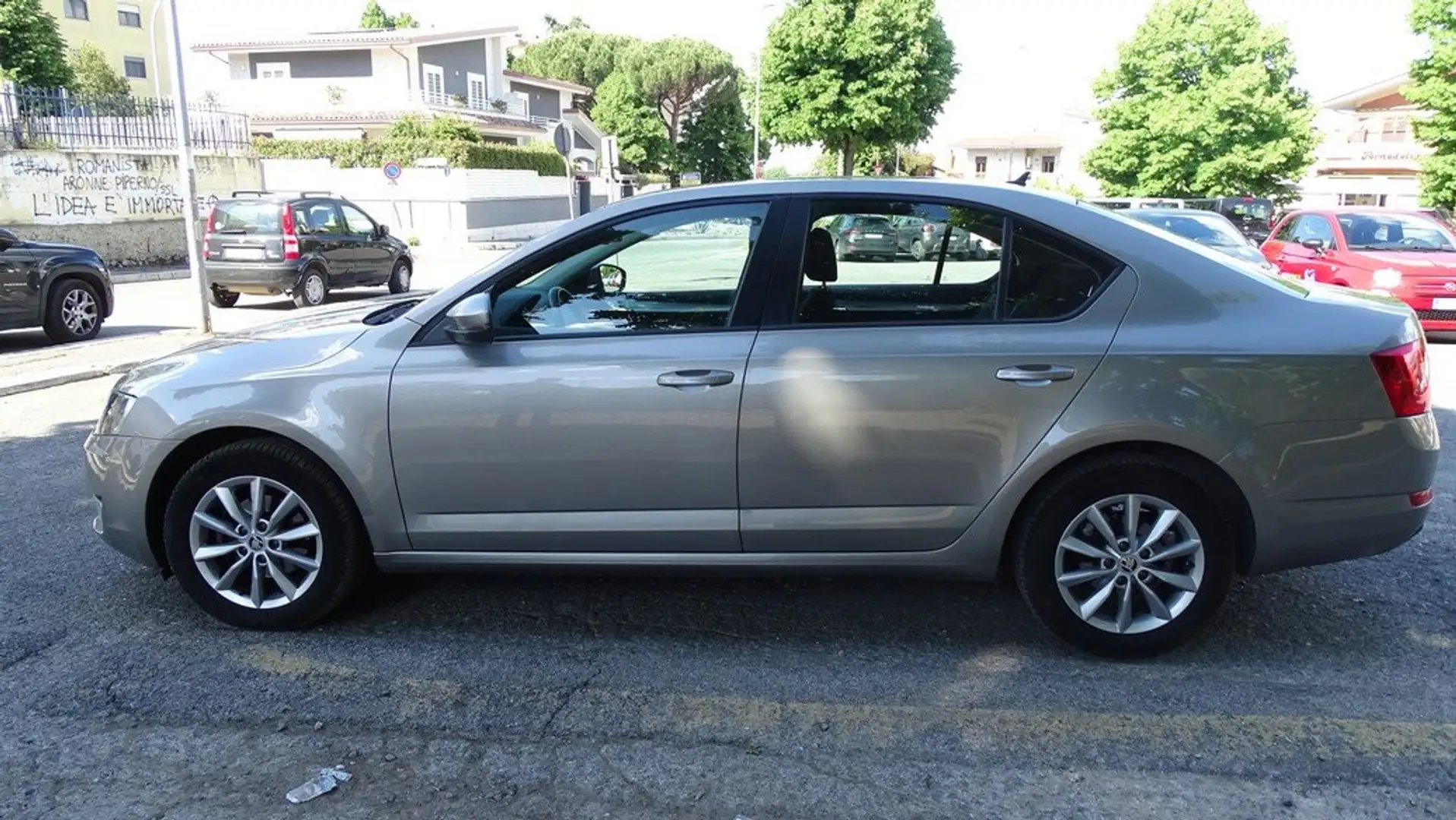 Skoda Octavia Octavia 1.6 tdi cr Style 110cv #Unipro Grigio - 2