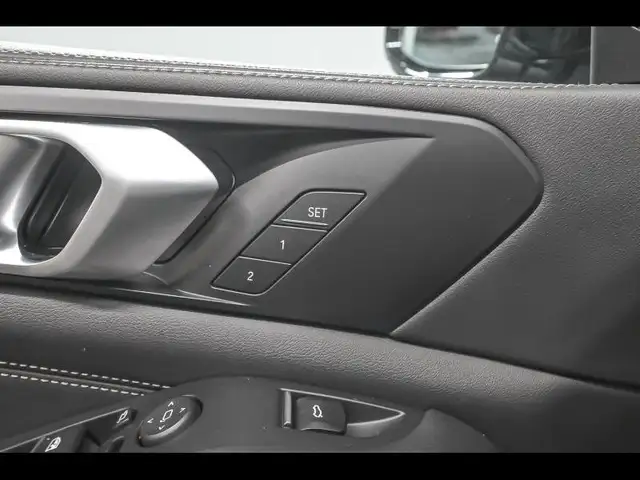 BMW X5 view 17
