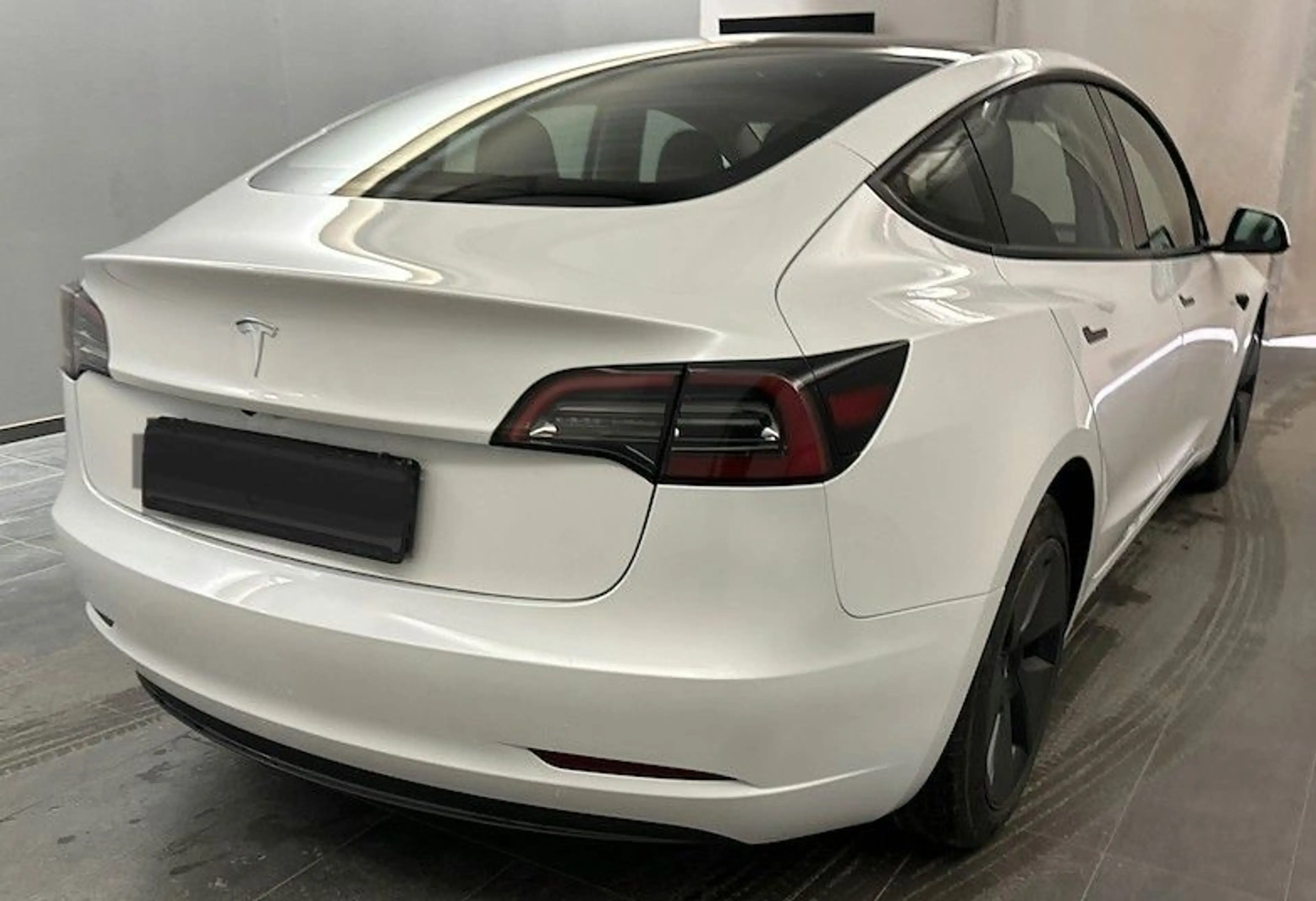 Tesla Model 3 Basis RWD # erst 29 tkm SOH = 94,3 % — photo 4