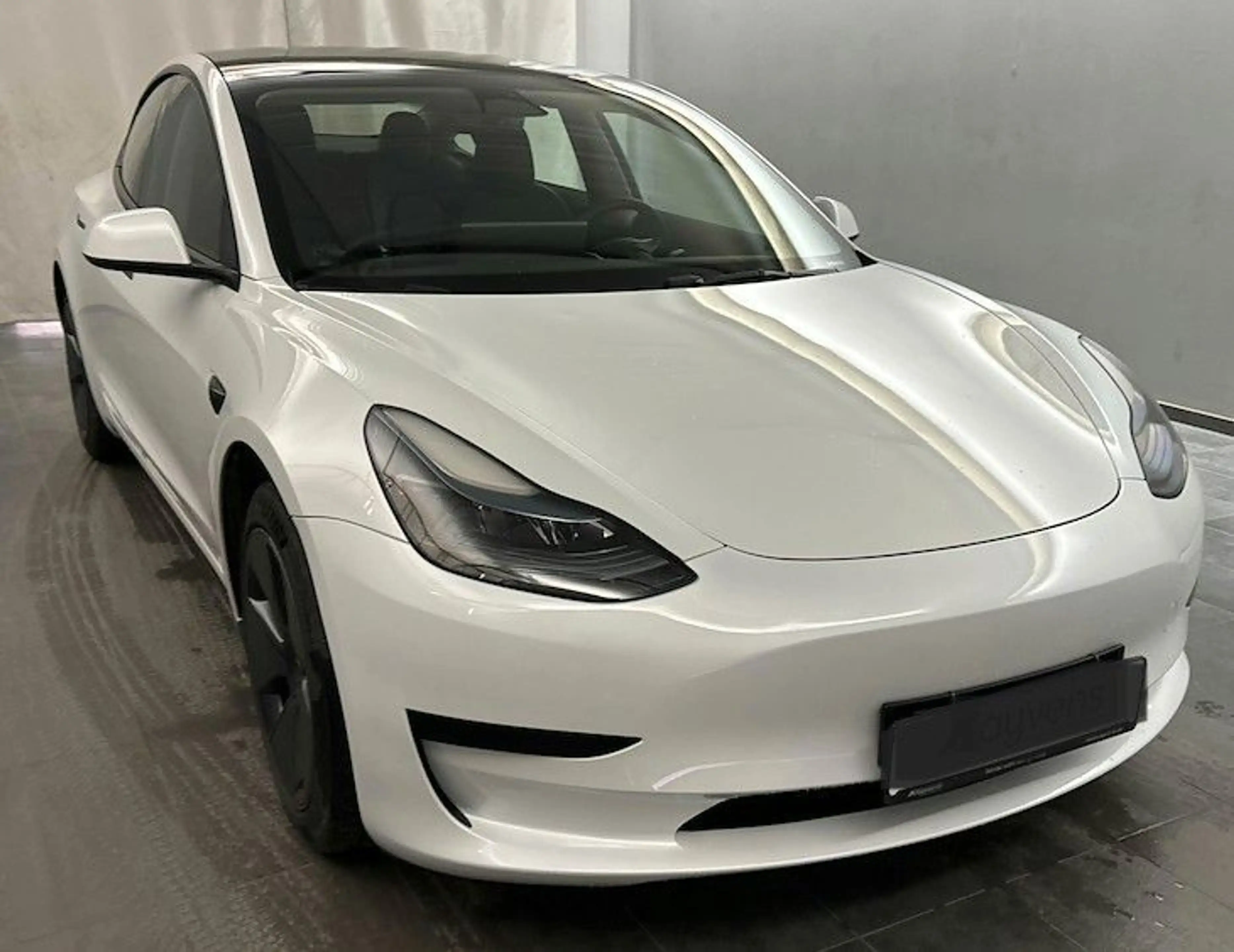 Tesla Model 3 Basis RWD # erst 29 tkm SOH = 94,3 % — photo 3