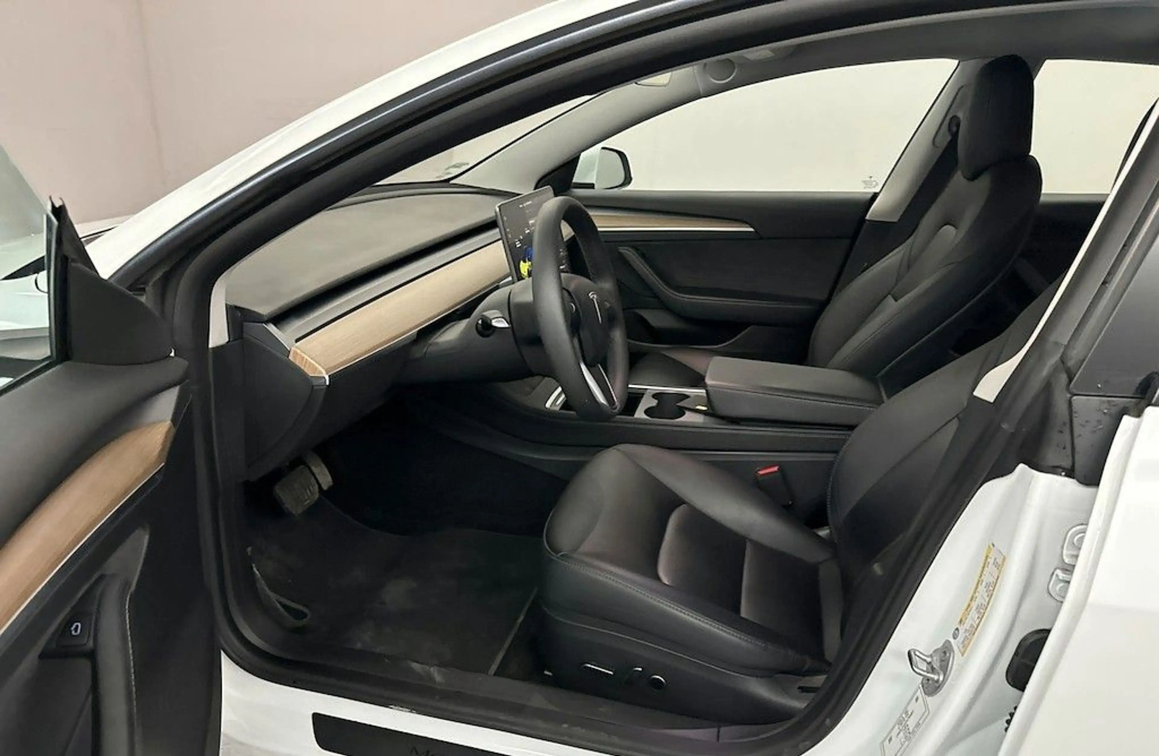 Tesla Model 3 Basis RWD # erst 29 tkm SOH = 94,3 % — photo 5
