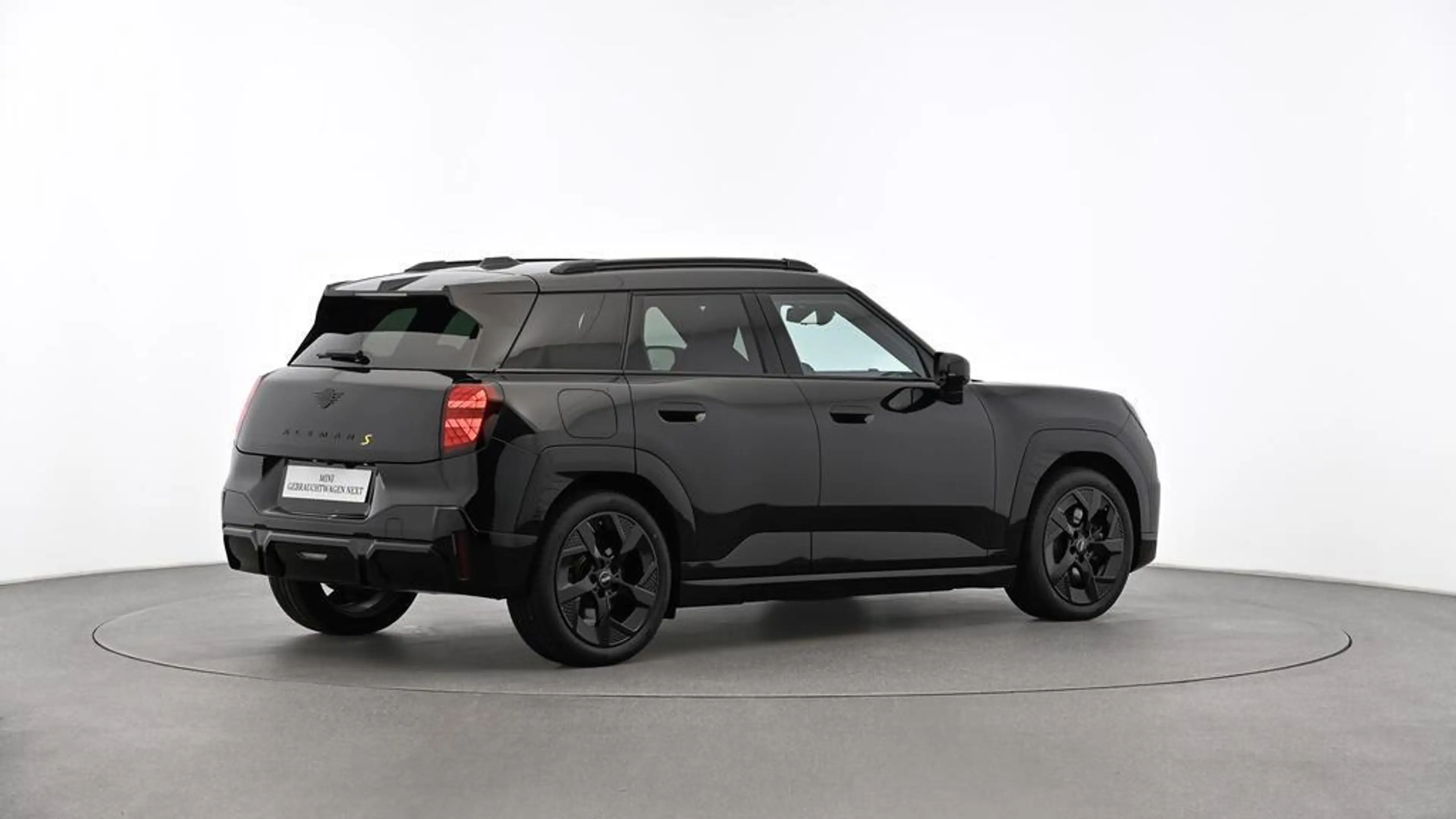 MINI Aceman John Cooper Works Trim — photo 4