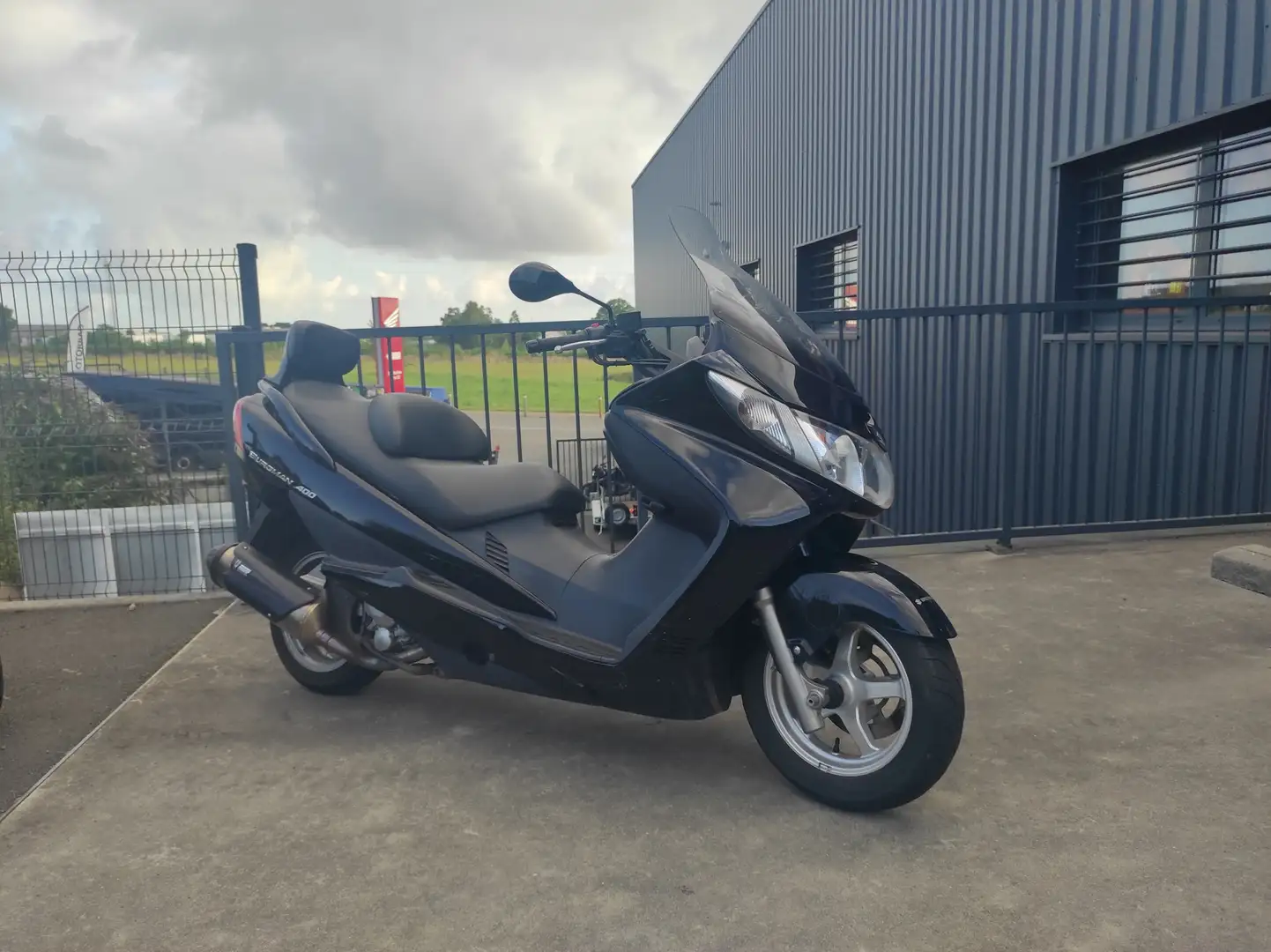 Suzuki Burgman 400 - 1