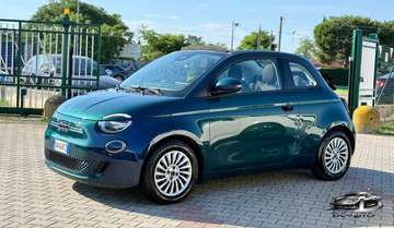 Cabrio 42 kWh Icon ** AUTONOMIA WLTP 303 KM **