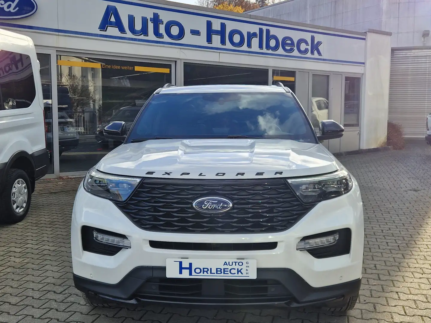 Ford Explorer ST-Line Plug-in-Hybrid 4x4 Weiß - 2
