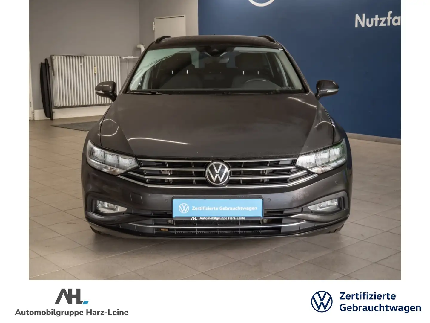 Volkswagen Passat Variant BUSINESS TSI DSG+AHK+ALU 16''+ACC+LED+NAVI+APP CON Gris - 2