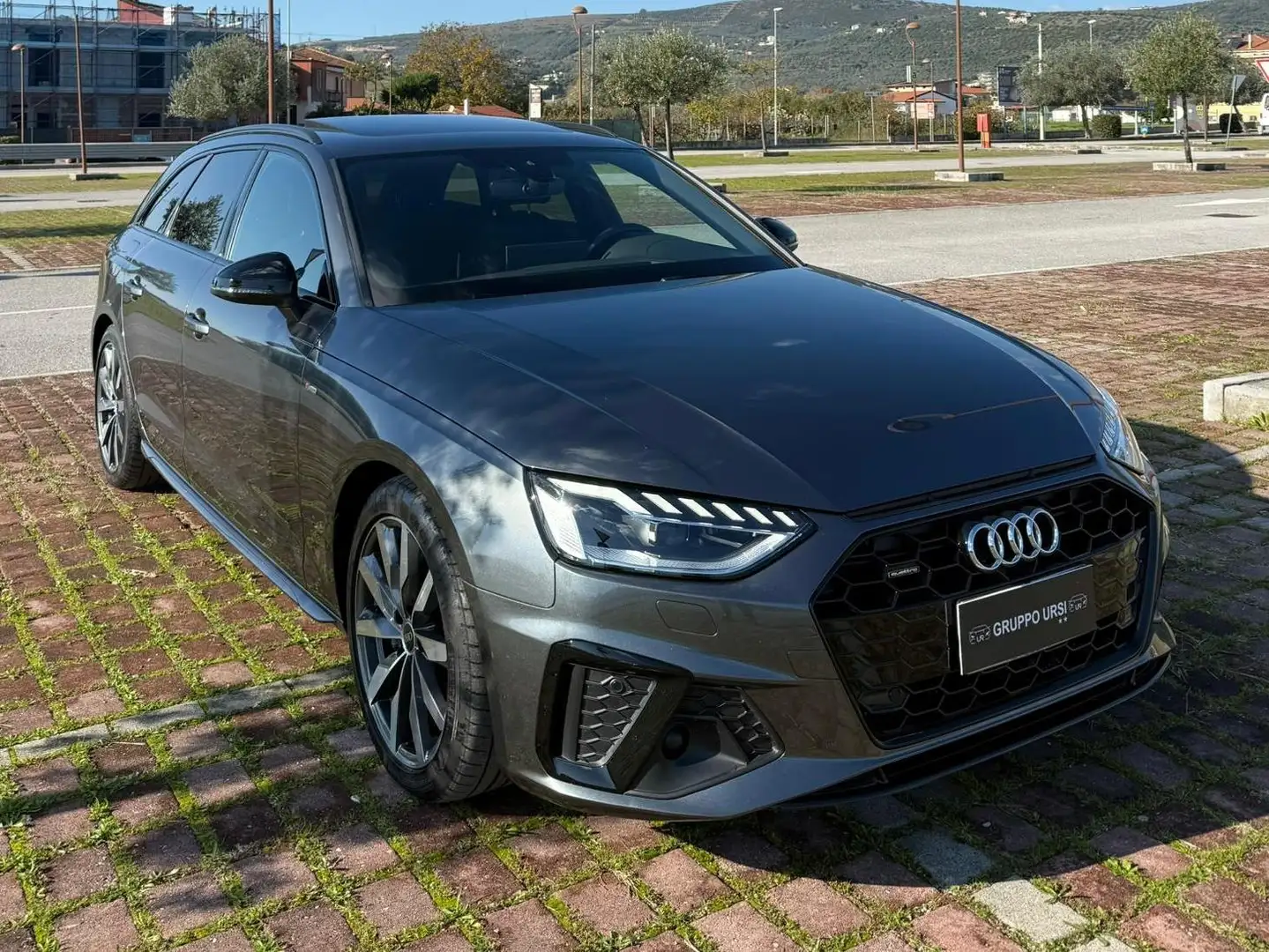 Audi A4 Avant 40 2.0tdi mhev S line quattro 204cv s-tronic Grigio - 2