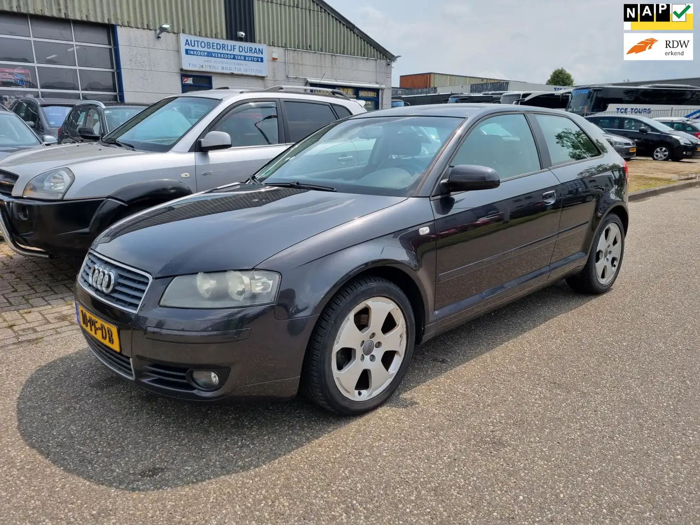 Audi A3 1.6 FSI Ambition Clima Bj:2004 NAP! Grijs - 1