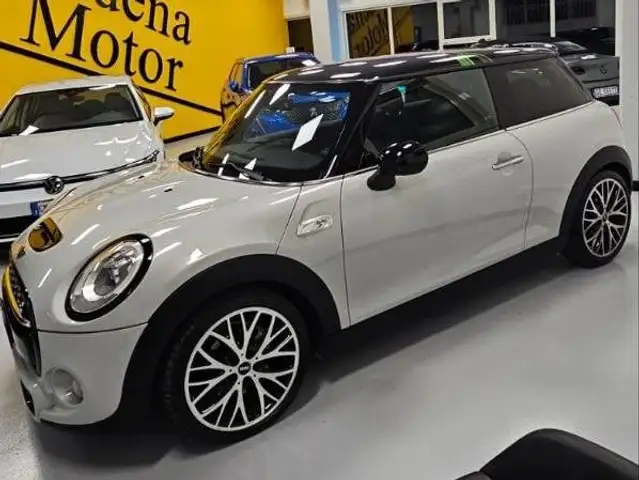 MINI Cooper SD Mini IV F55-F56 2014 2.0 3p auto