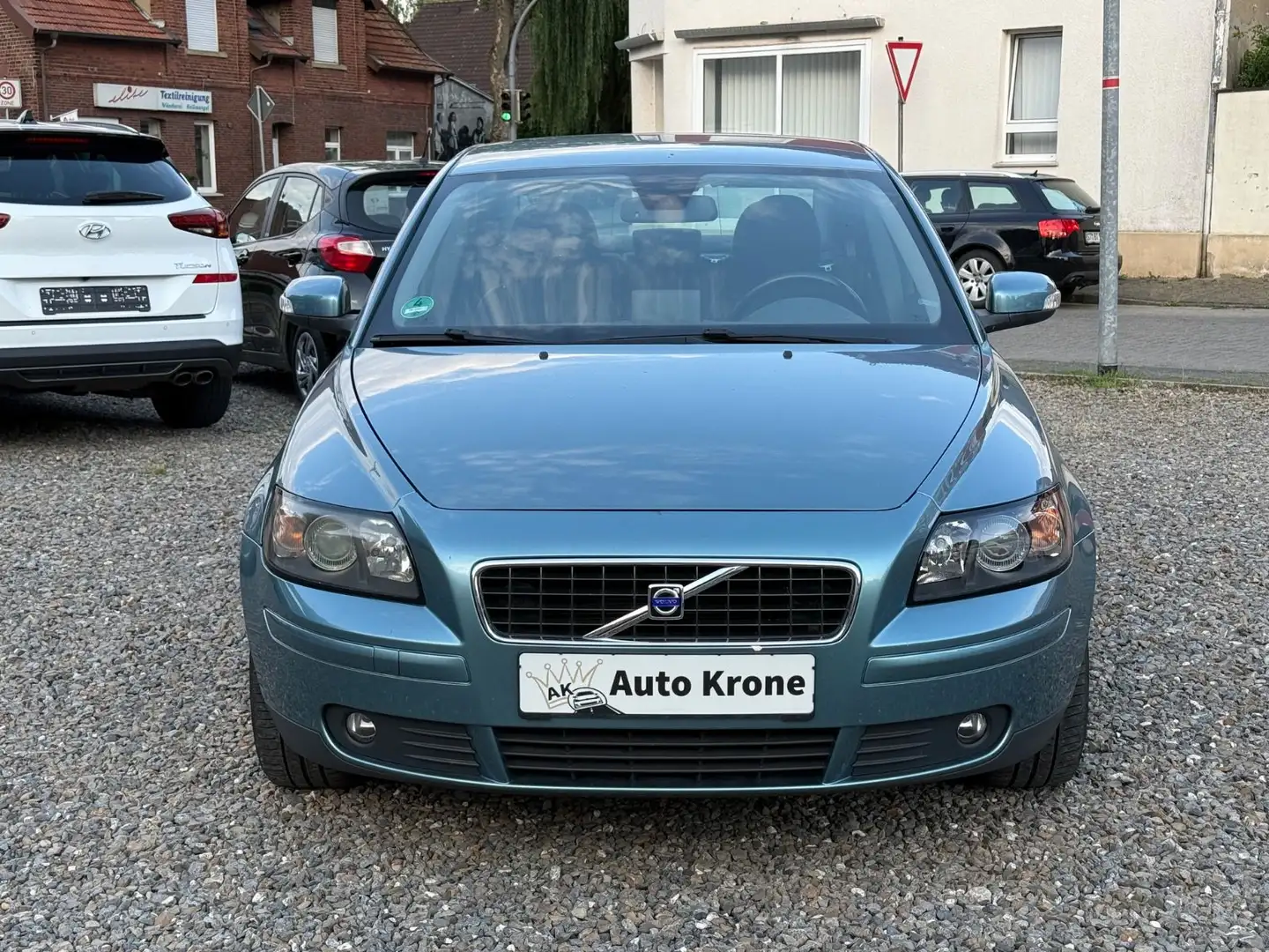 Volvo S40 Lim. 2.0 Momentum Navi SHZ AHK TÜV-03-27 Modrá - 2