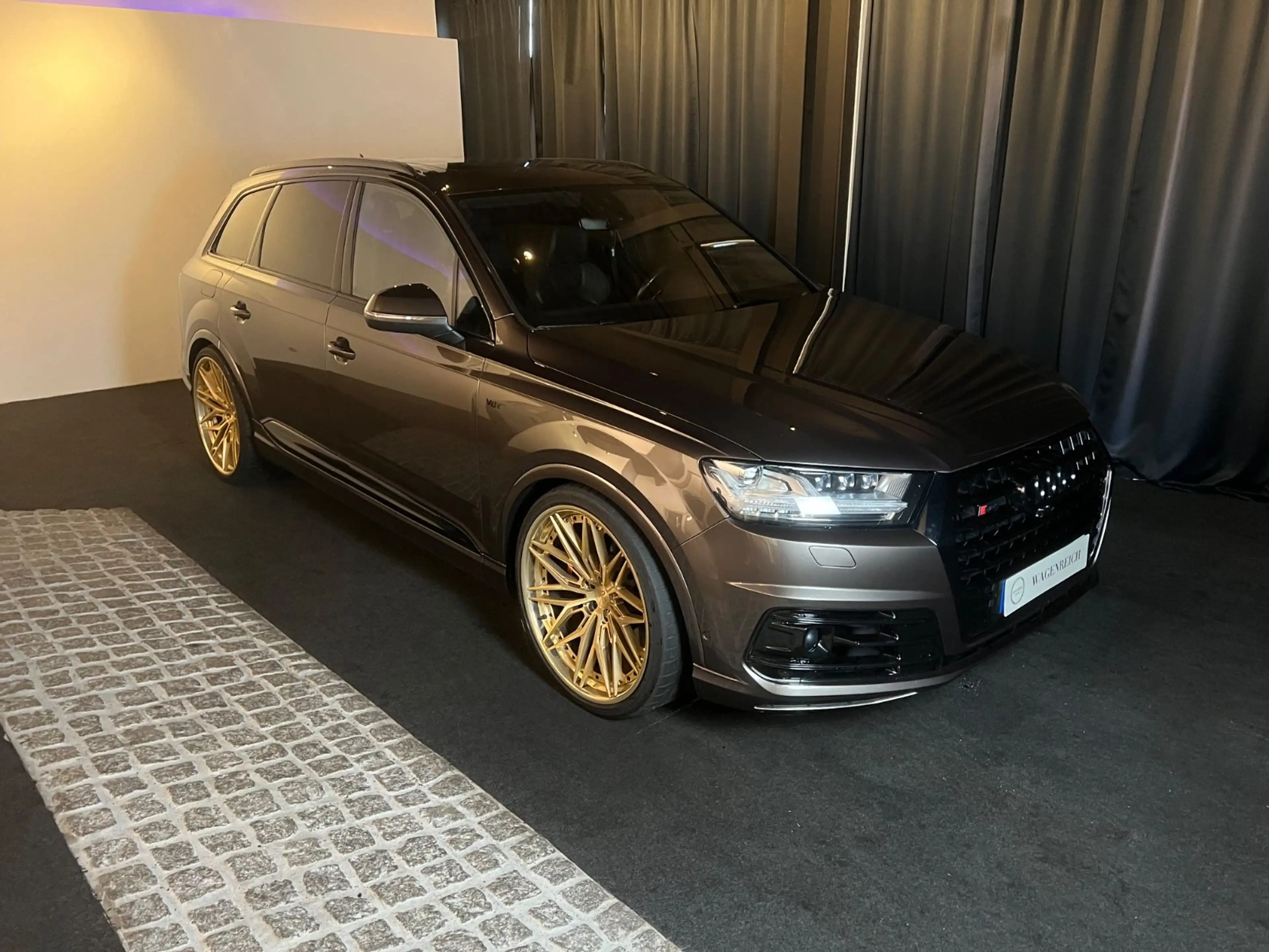 Audi SQ7 4.0 TDI quattro S-Line 7 Sitzer